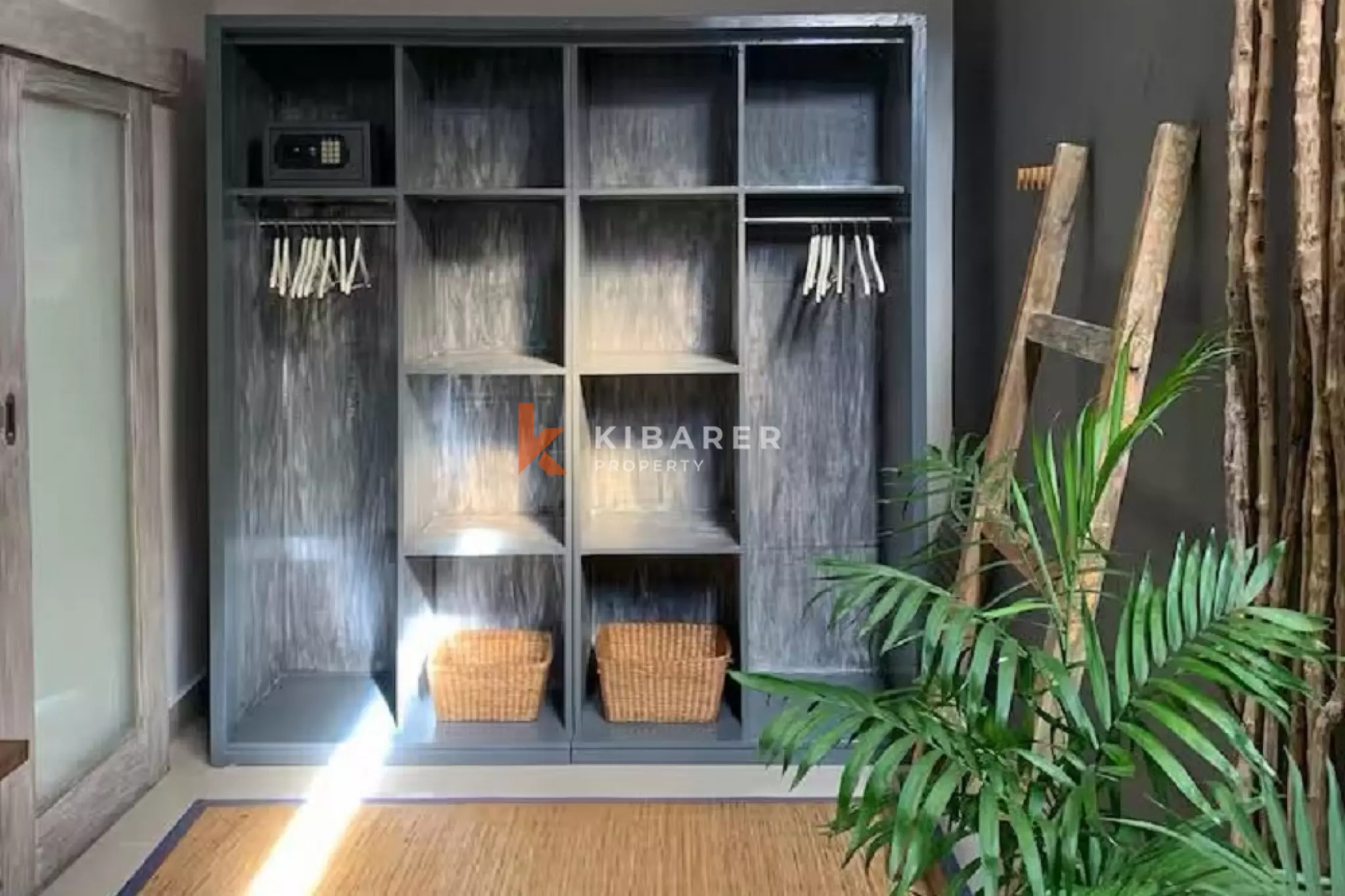 Villa de deux chambres ouverte dans un emplacement stratégique à Seminyak