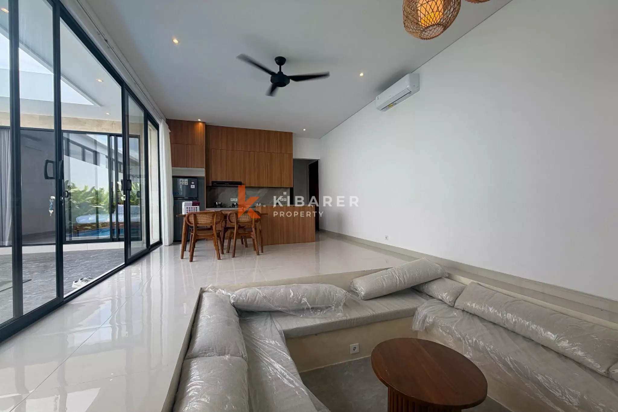 Sunken-Living Two-Bedrooms Villa with Bathtub in Peaceful Munggu