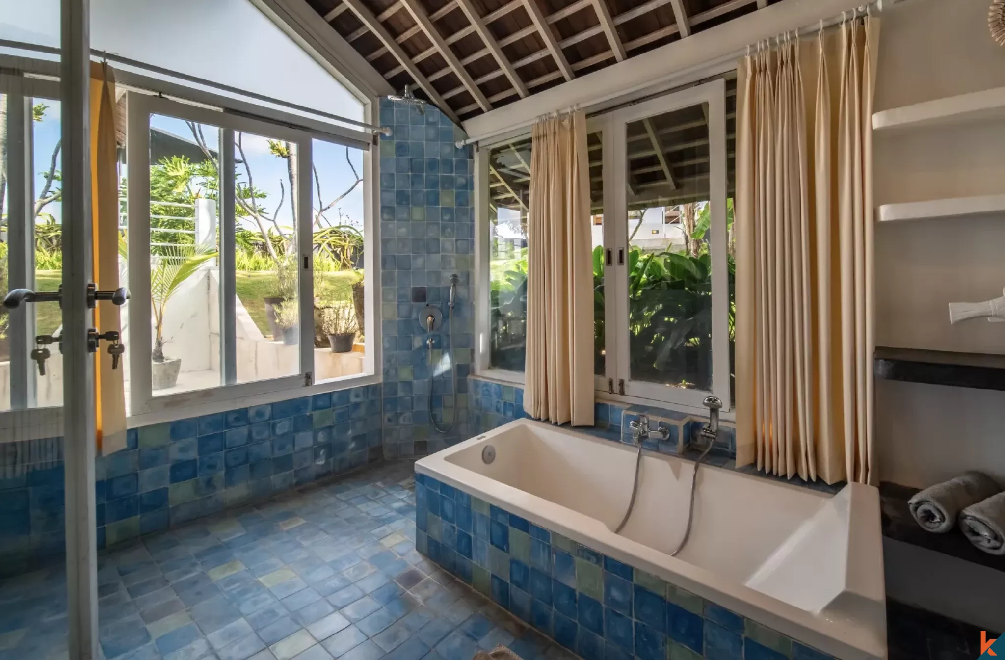 High-End Five Bedroom Leasehold Villa Overlooking Rice Fields in Berawa