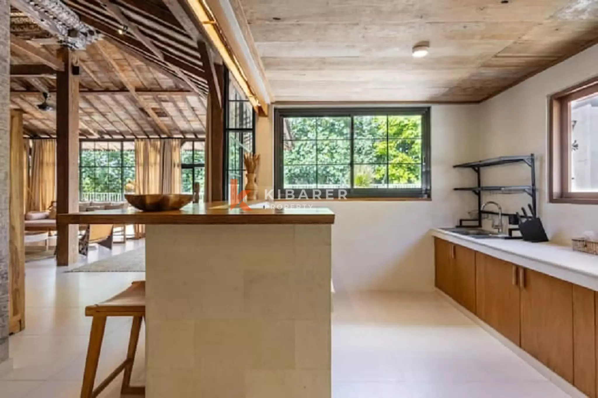 Joglo Elegance Three-Bedrooms Enclosed Living Villa in Pererenan