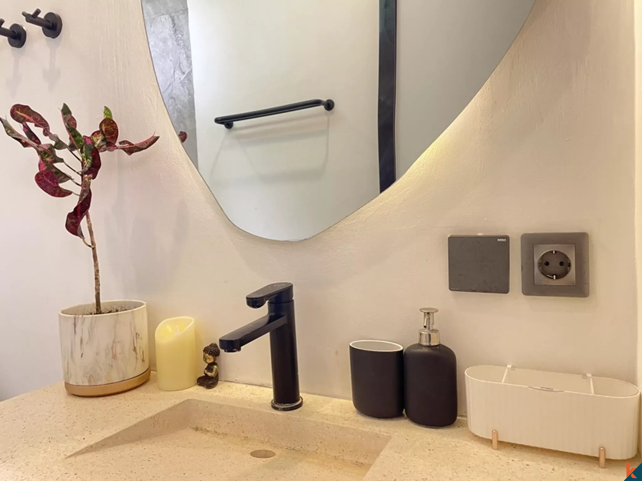 Hidden 2BR Modern Villa with Rooftop, Pool & Rice Field Views