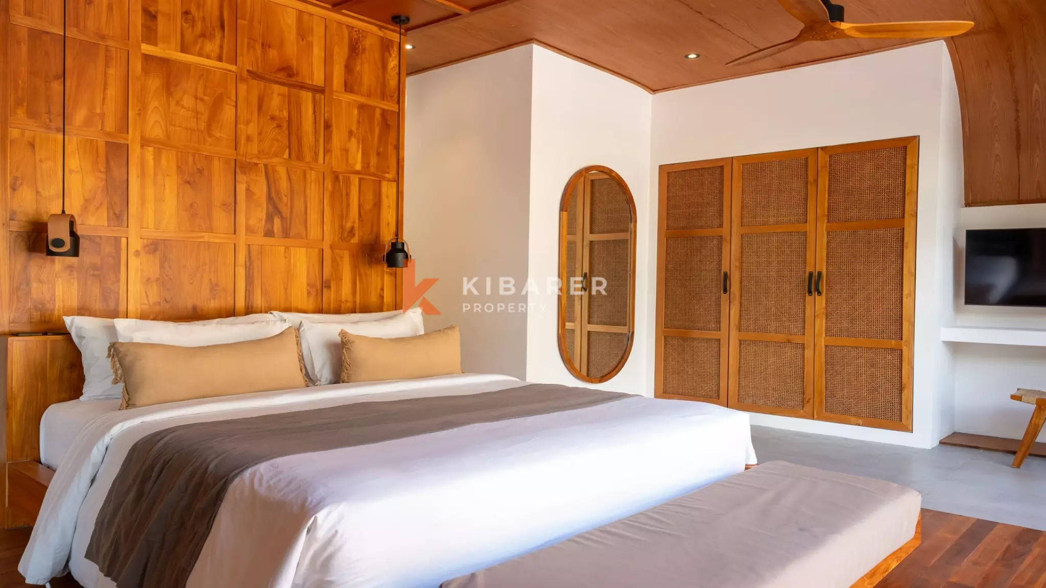 Modern Luxury Four-Bedroom Villa with Sauna and River View in Pererenan