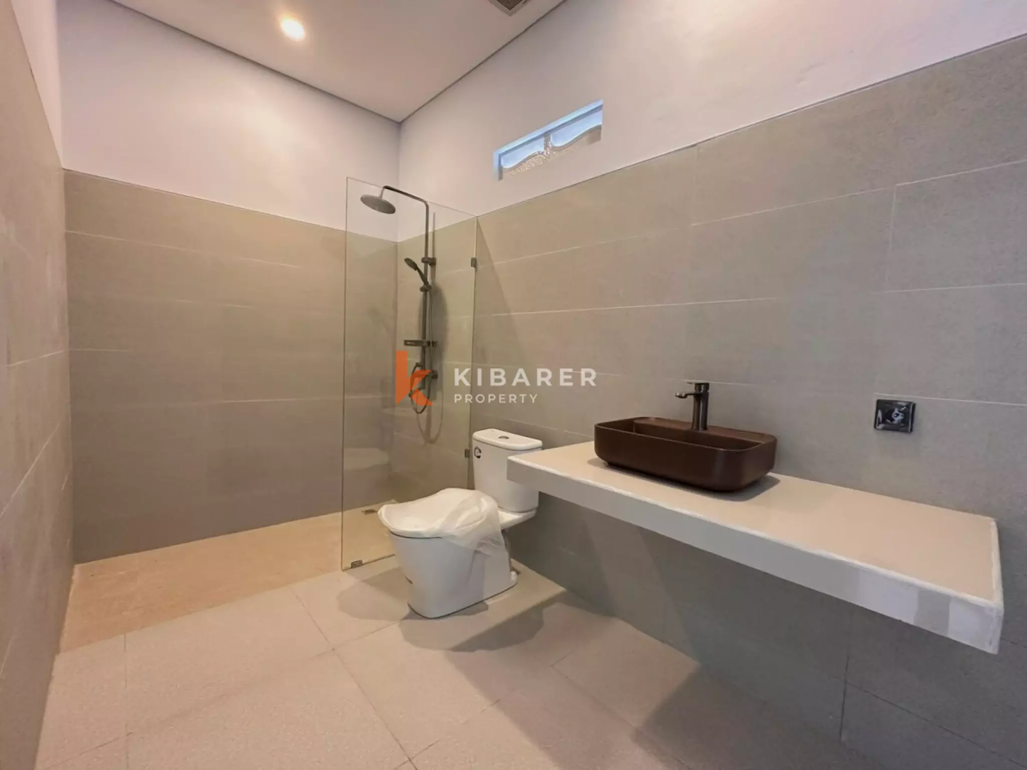 Bright and Spacious Three Bedroom Unfurnished Villa in Umalas