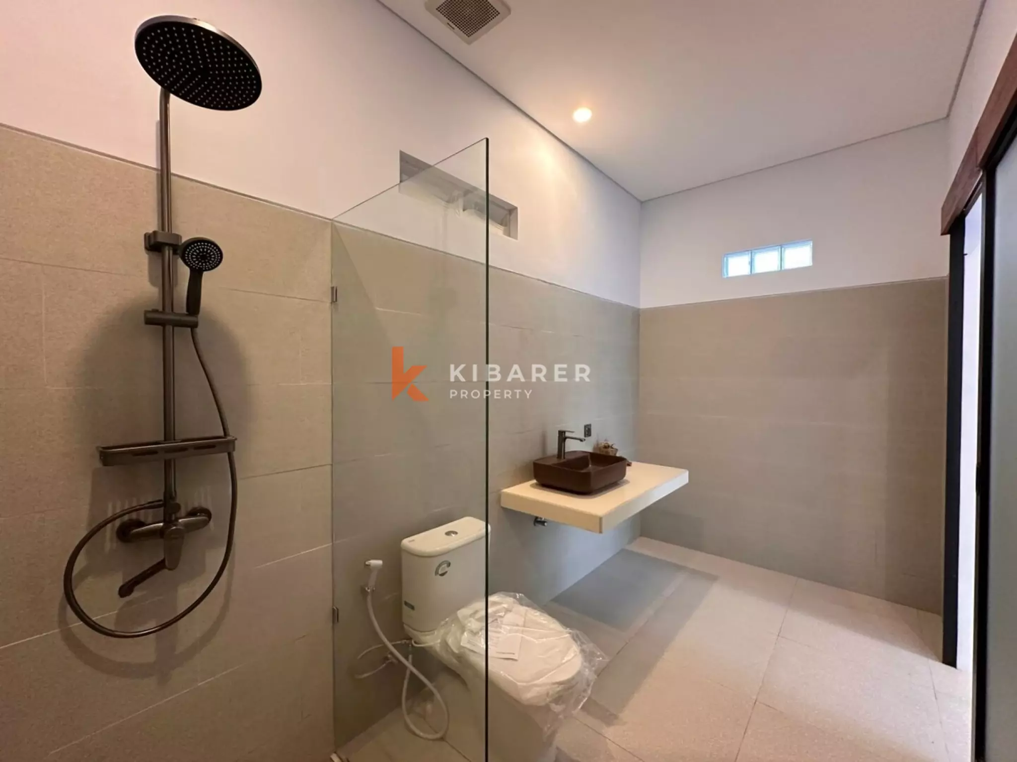 Bright and Spacious Three Bedroom Unfurnished Villa in Umalas