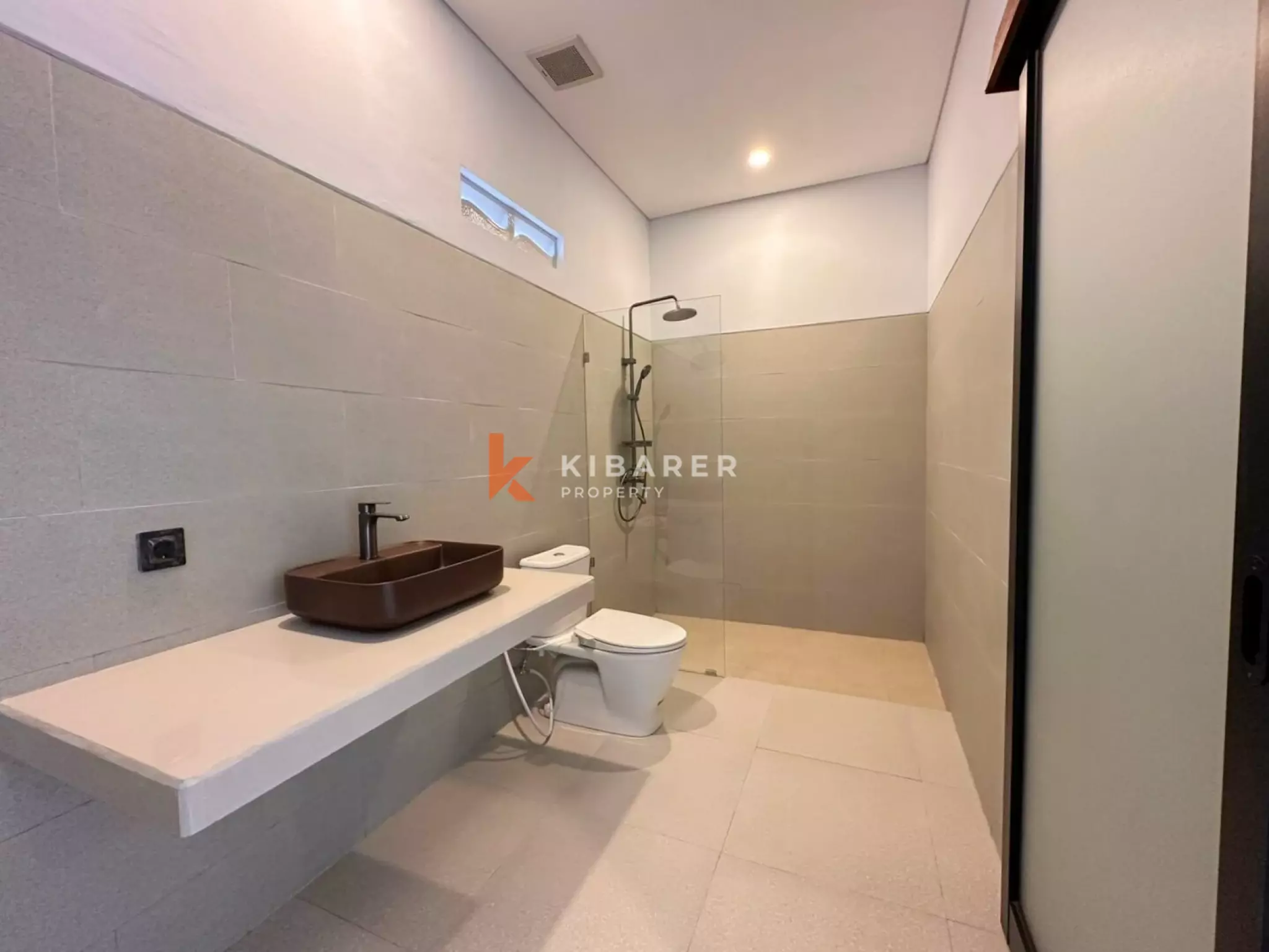 Bright and Spacious Three Bedroom Unfurnished Villa in Umalas