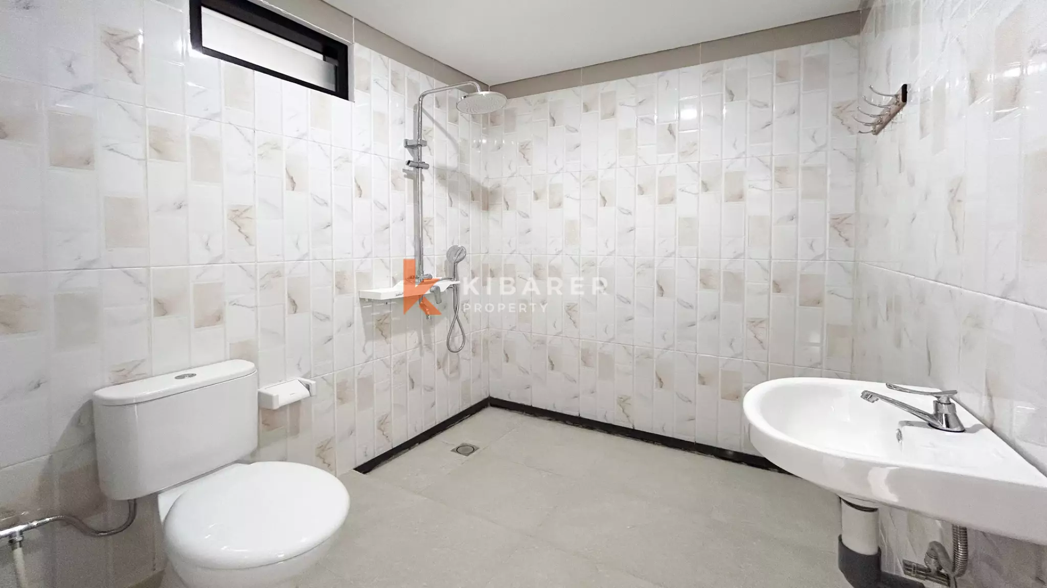 Comfortable Fully Furnished Two-Bedroom Family Villa with Private Pool in Kedungu