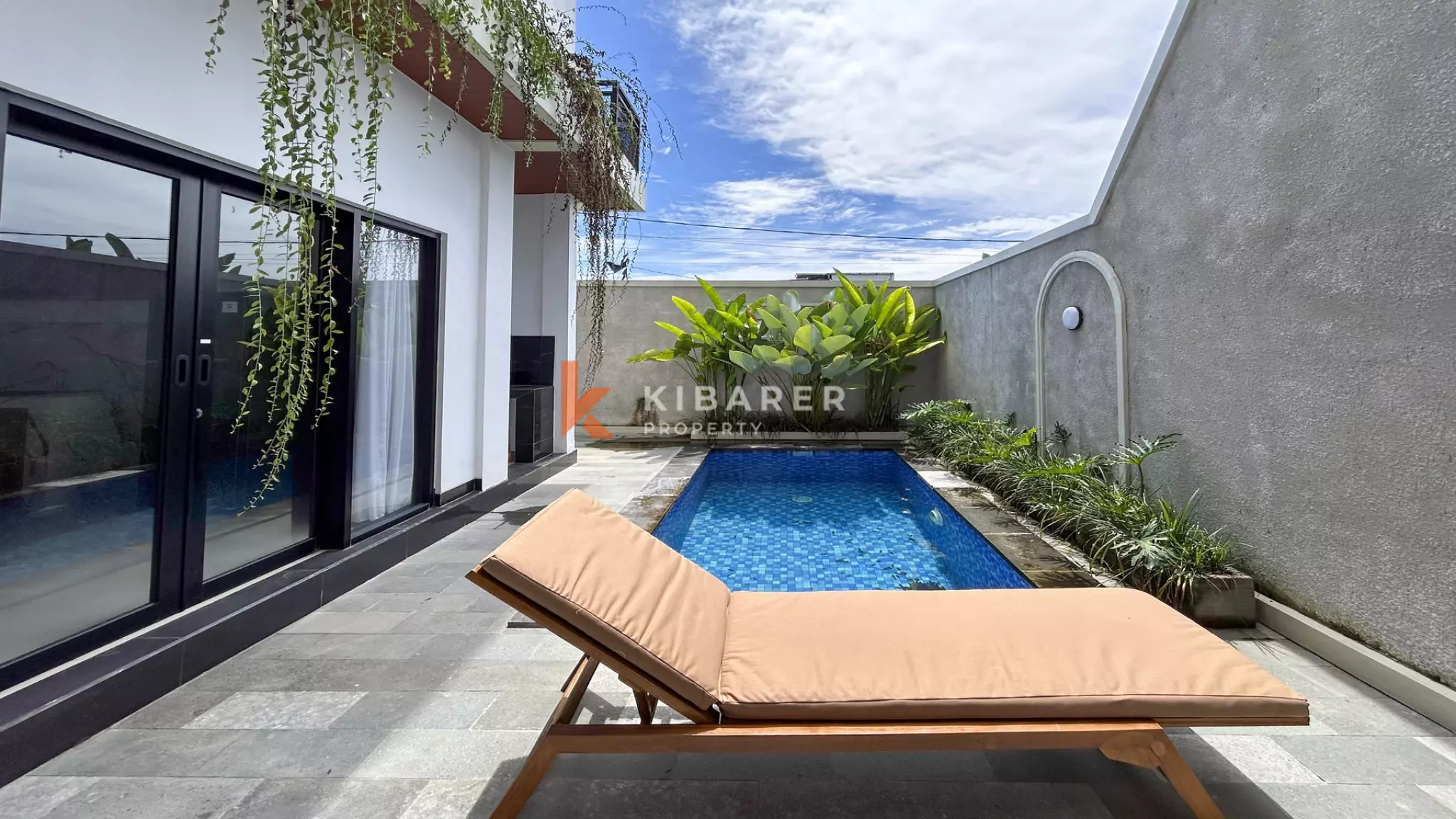 Comfortable Fully Furnished Two-Bedroom Family Villa with Private Pool in Kedungu