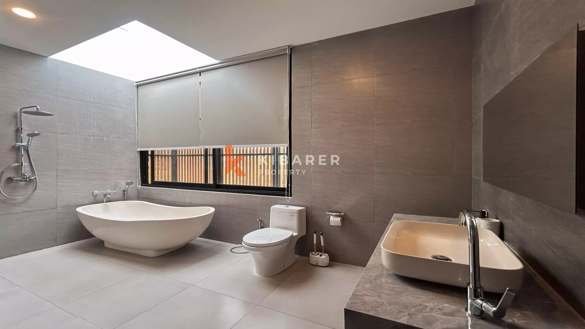 Breezy Minimalist Two-Bedroom Open-Air Villa with Tranquil Views in Kedungu