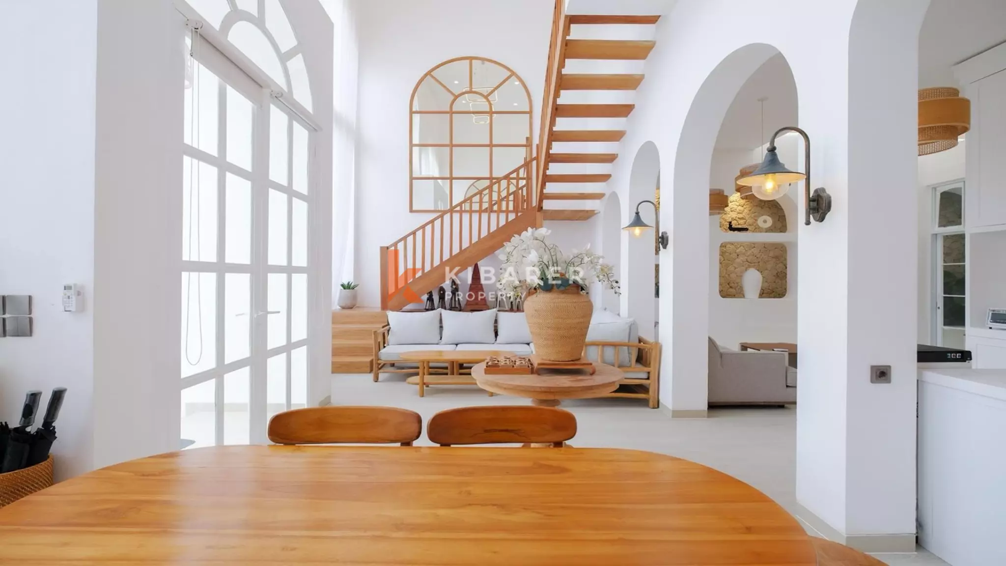 Modern Mediterranean Three-Bedroom Pool Villa in Prime Berawa Location