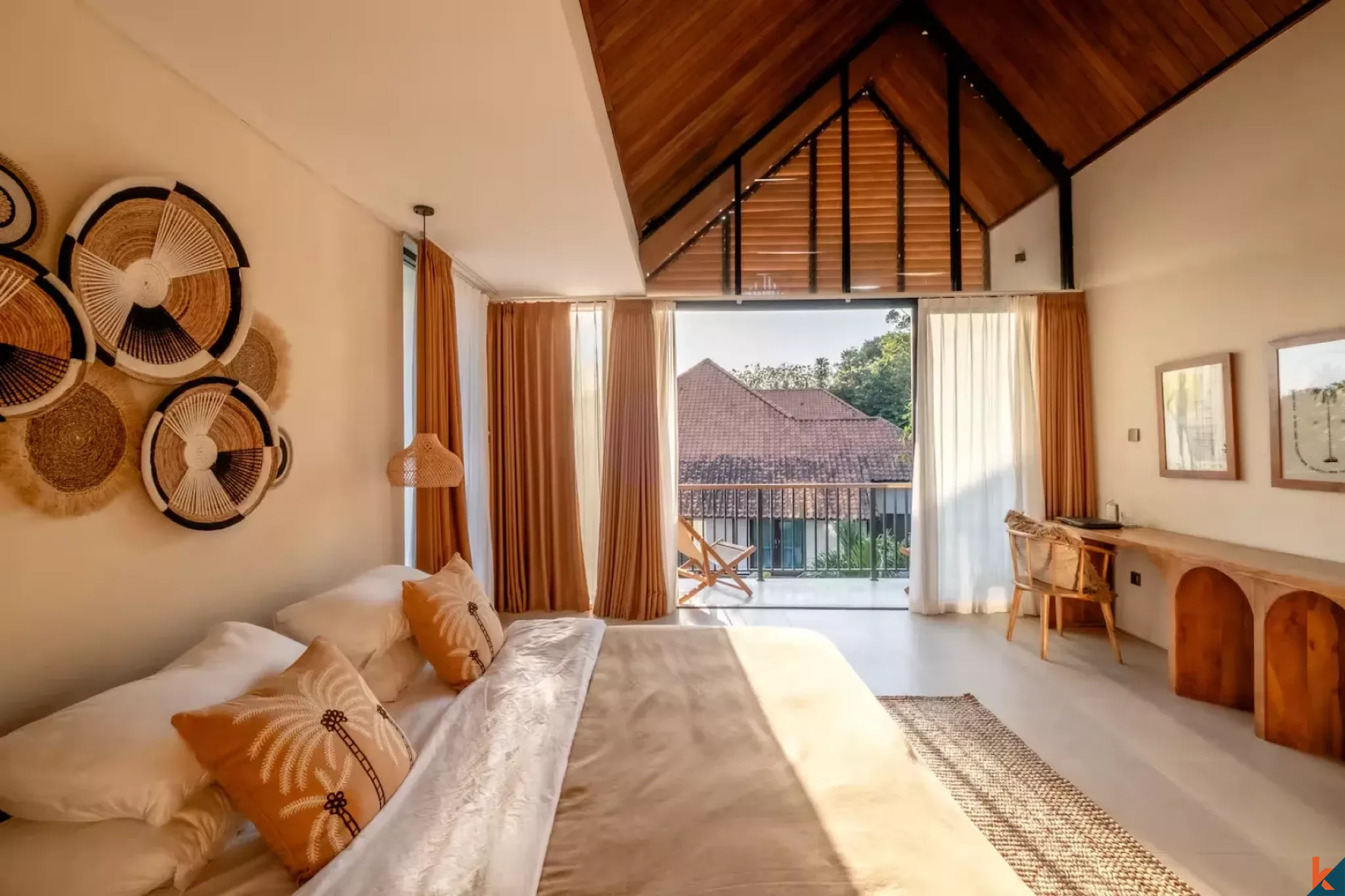 Rumah Tipe Satu Kamar Tidur Bergaya Tropis yang Elegan untuk Disewa di Buduk