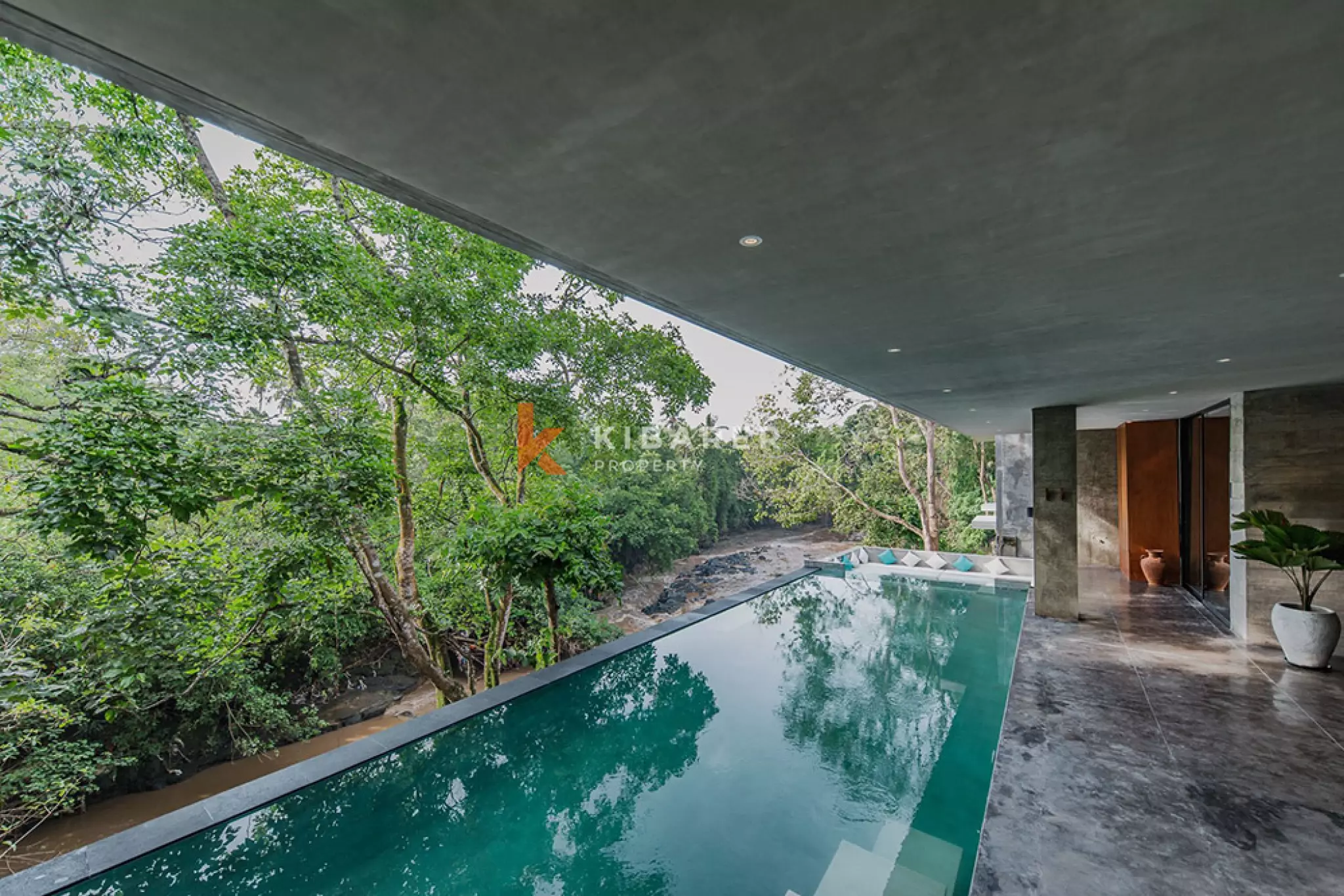 Ultimate Luxy Four Bedroom Villa in Buwit