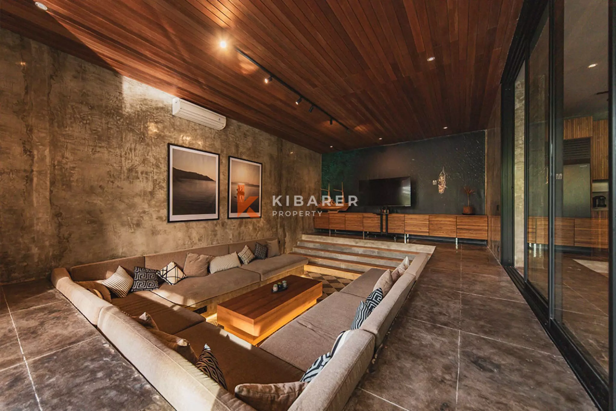 Ultimate Luxy Four Bedroom Villa in Buwit