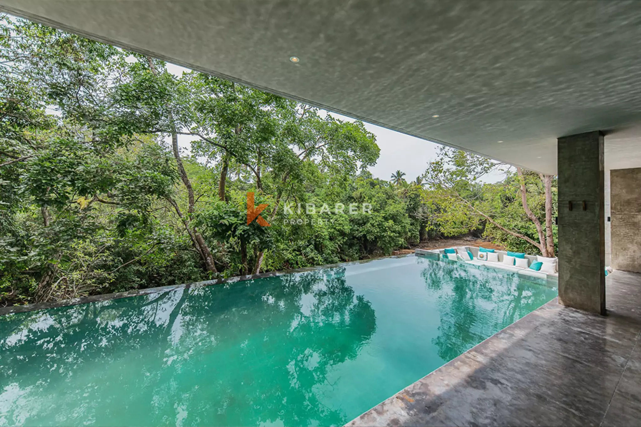 Ultimate Luxy Four Bedroom Villa in Buwit