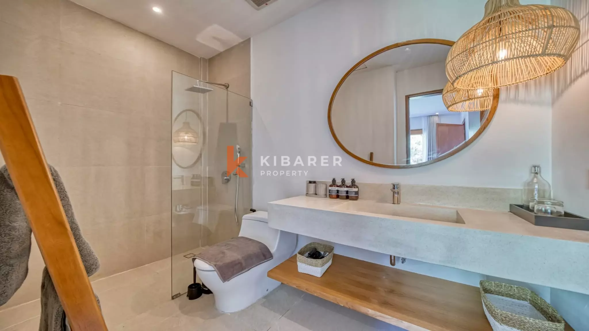 Chic Sunken Lounge Two-Bedroom Villa in Uluwatu