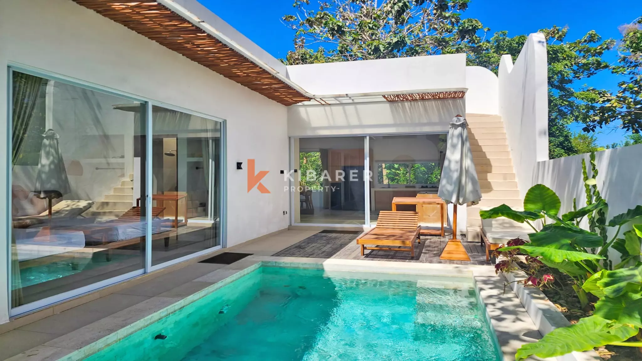 Tropical Hideaway – Chic Two-Bedroom Villa Near Nyang-Nyang Beach