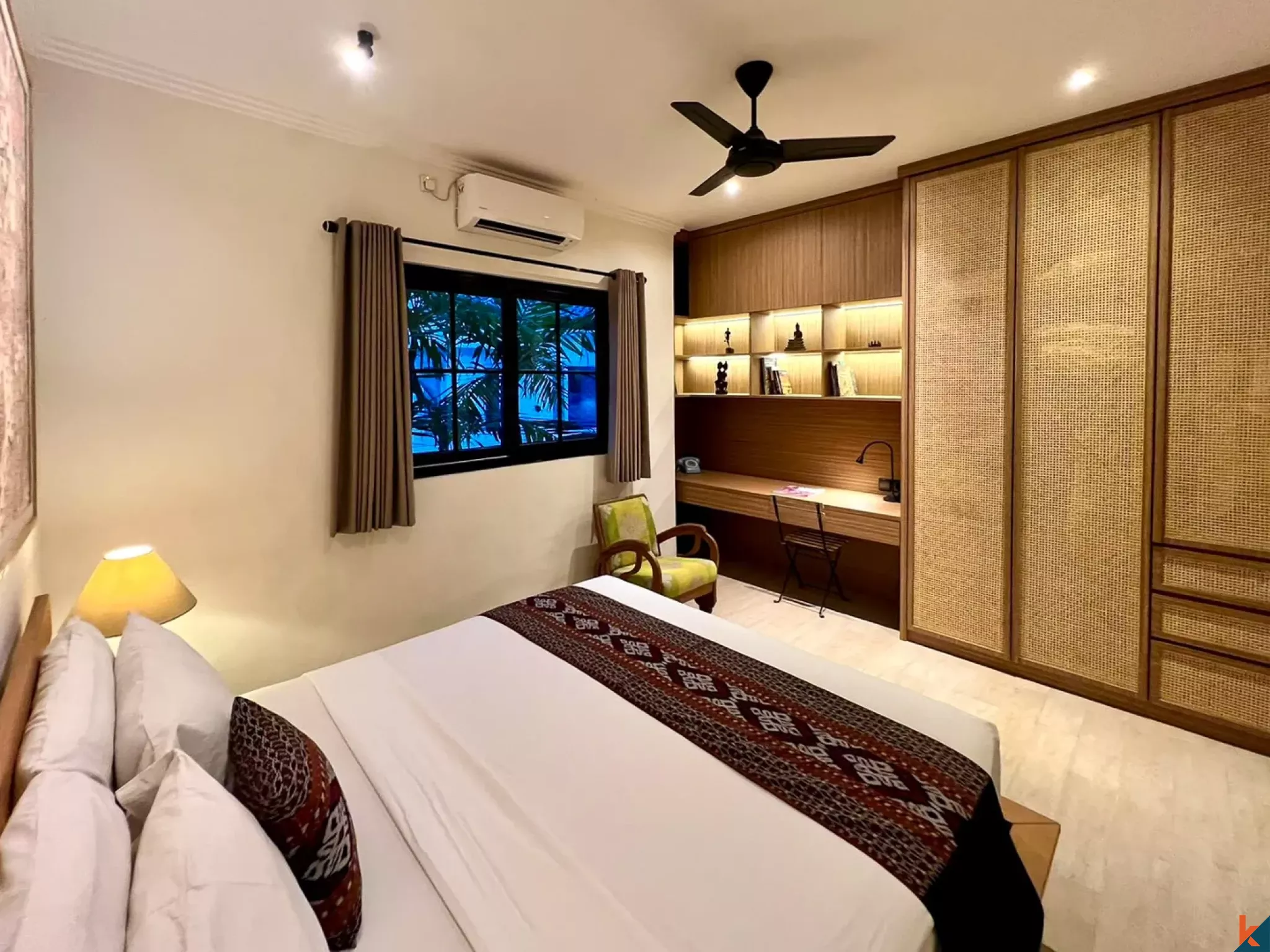 Villa Townhouse Modern Tiga Kamar Tidur Dijual di Seminyak