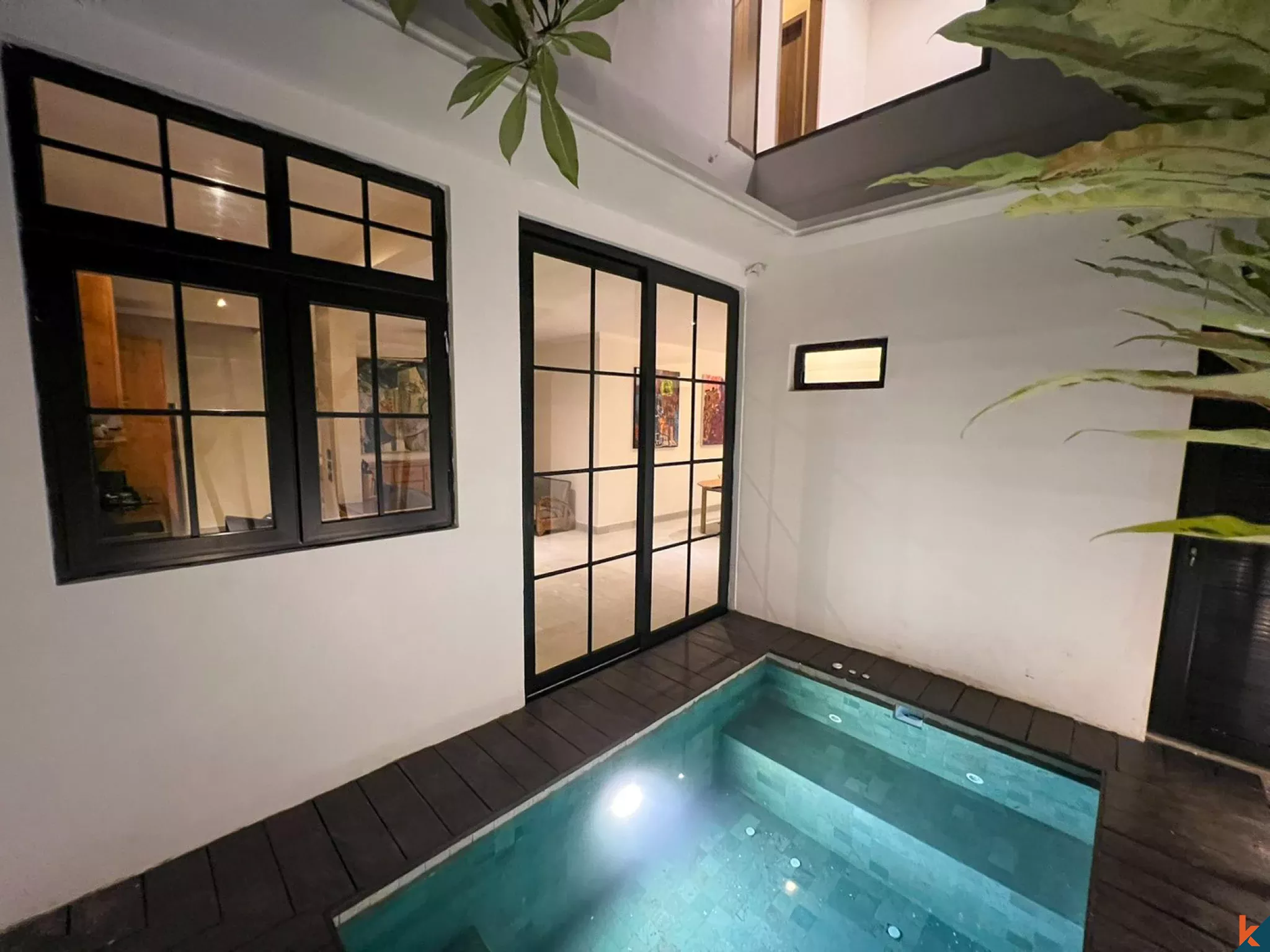 Villa Townhouse Modern Tiga Kamar Tidur Dijual di Seminyak