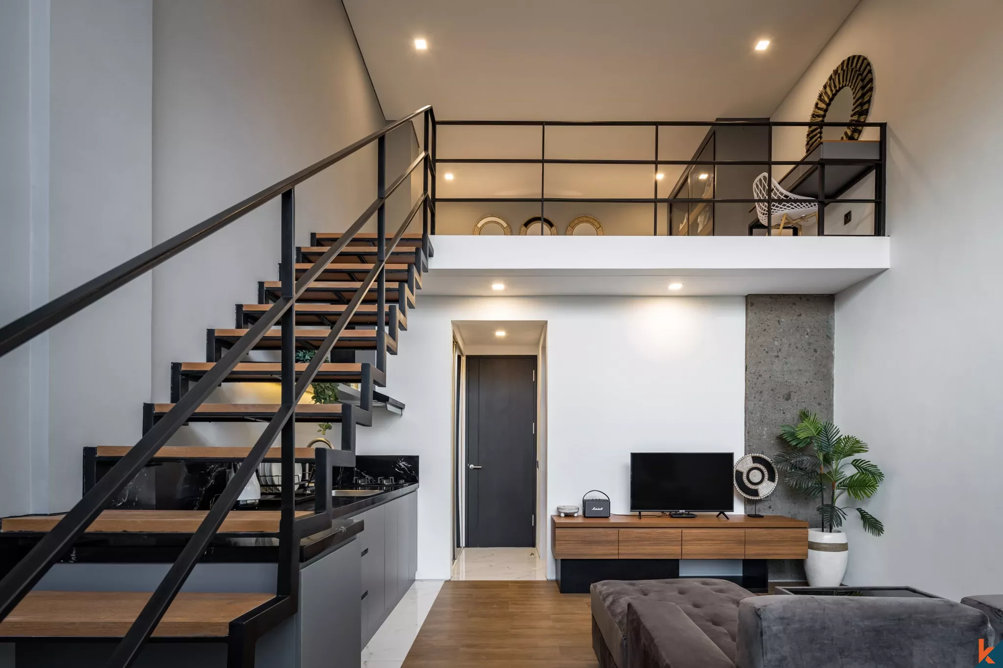 Loft Mewah Tropis Modern 1 Kamar Tidur di Canggu