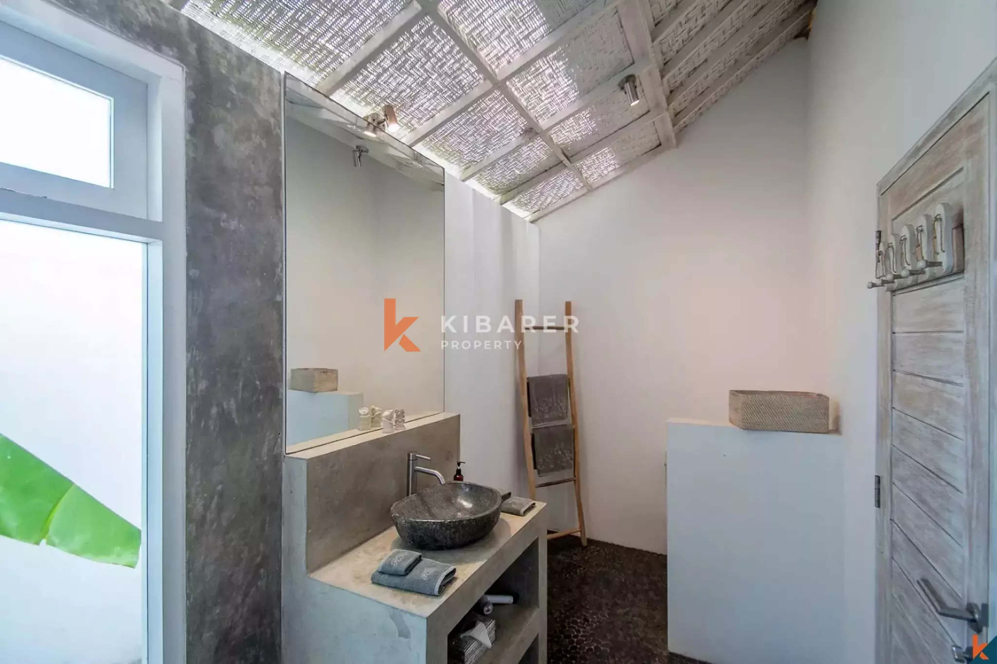 Island Living at Its Finest – Three Bedroom Garden Villa in Batu Belig