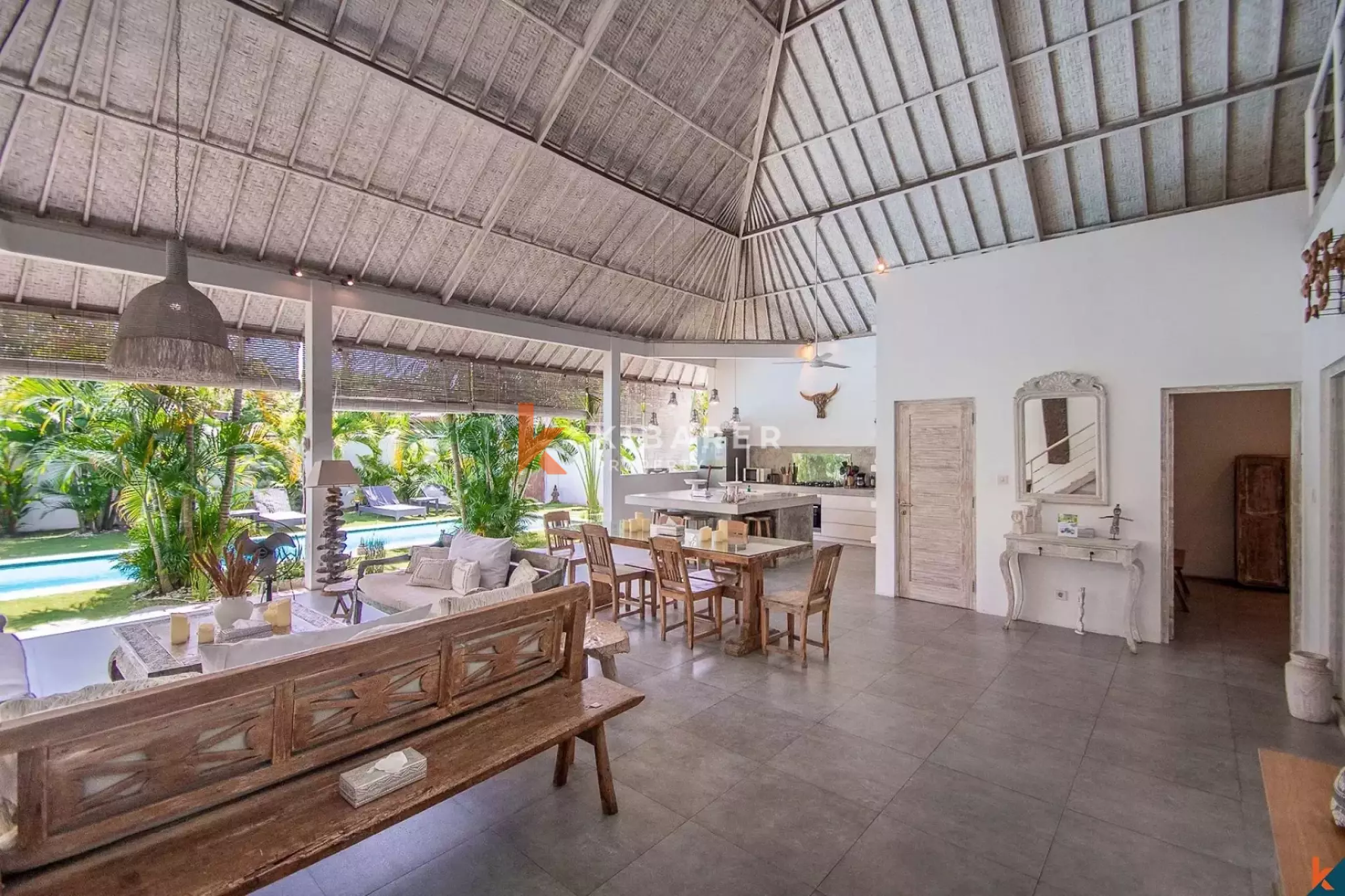 Island Living at Its Finest – Three Bedroom Garden Villa in Batu Belig