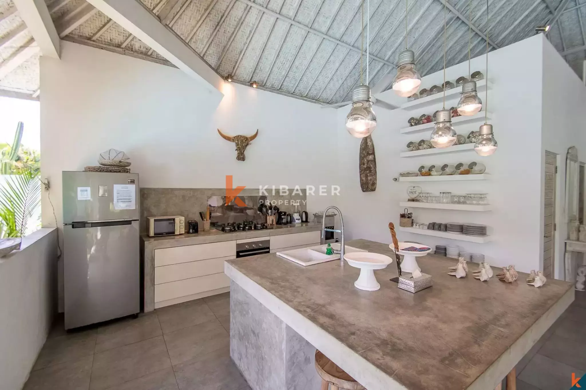 Island Living at Its Finest – Three Bedroom Garden Villa in Batu Belig