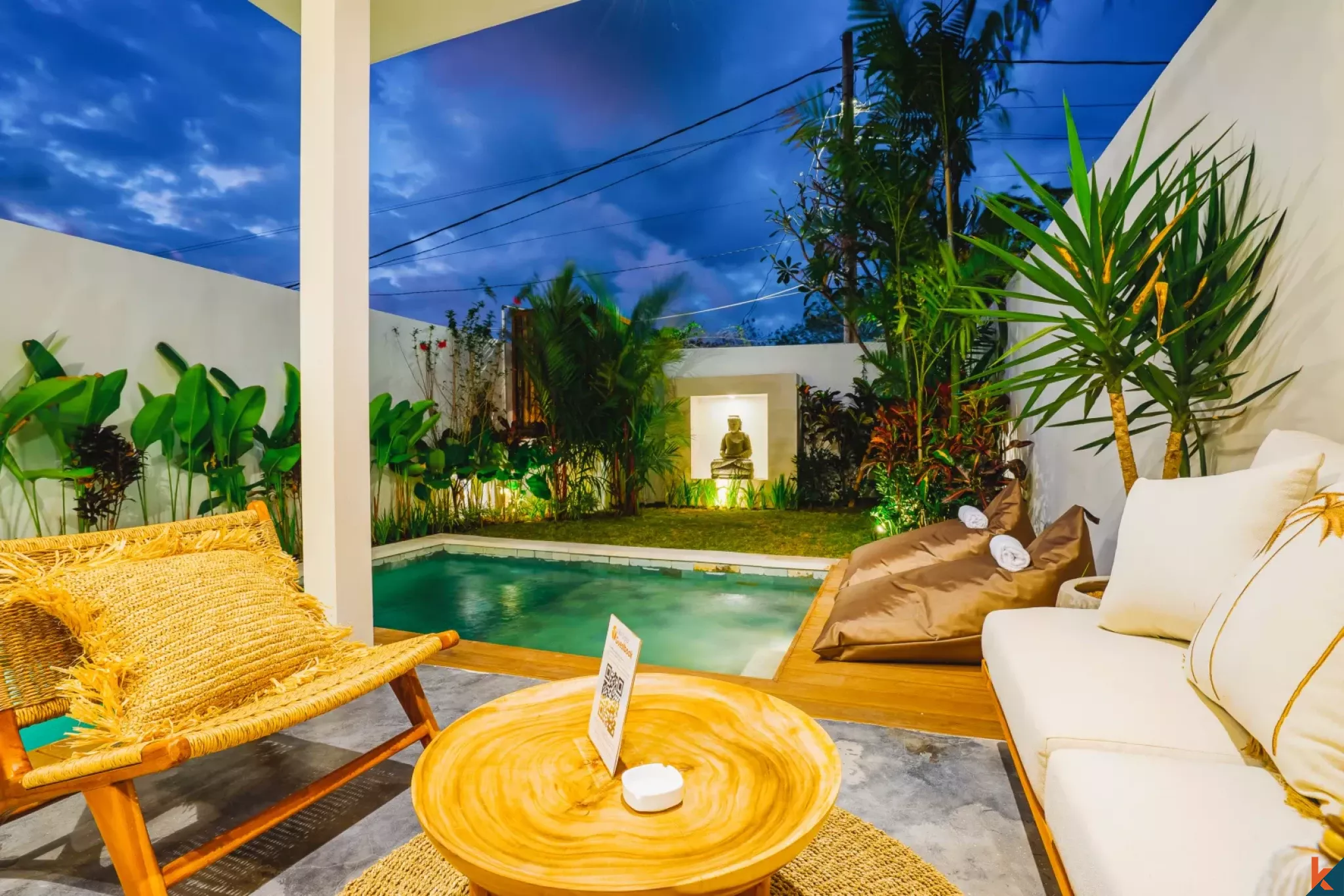 Villa Pribadi dengan Satu Kamar Tidur Berjarak Jalan Kaki ke Pantai Nyanyi