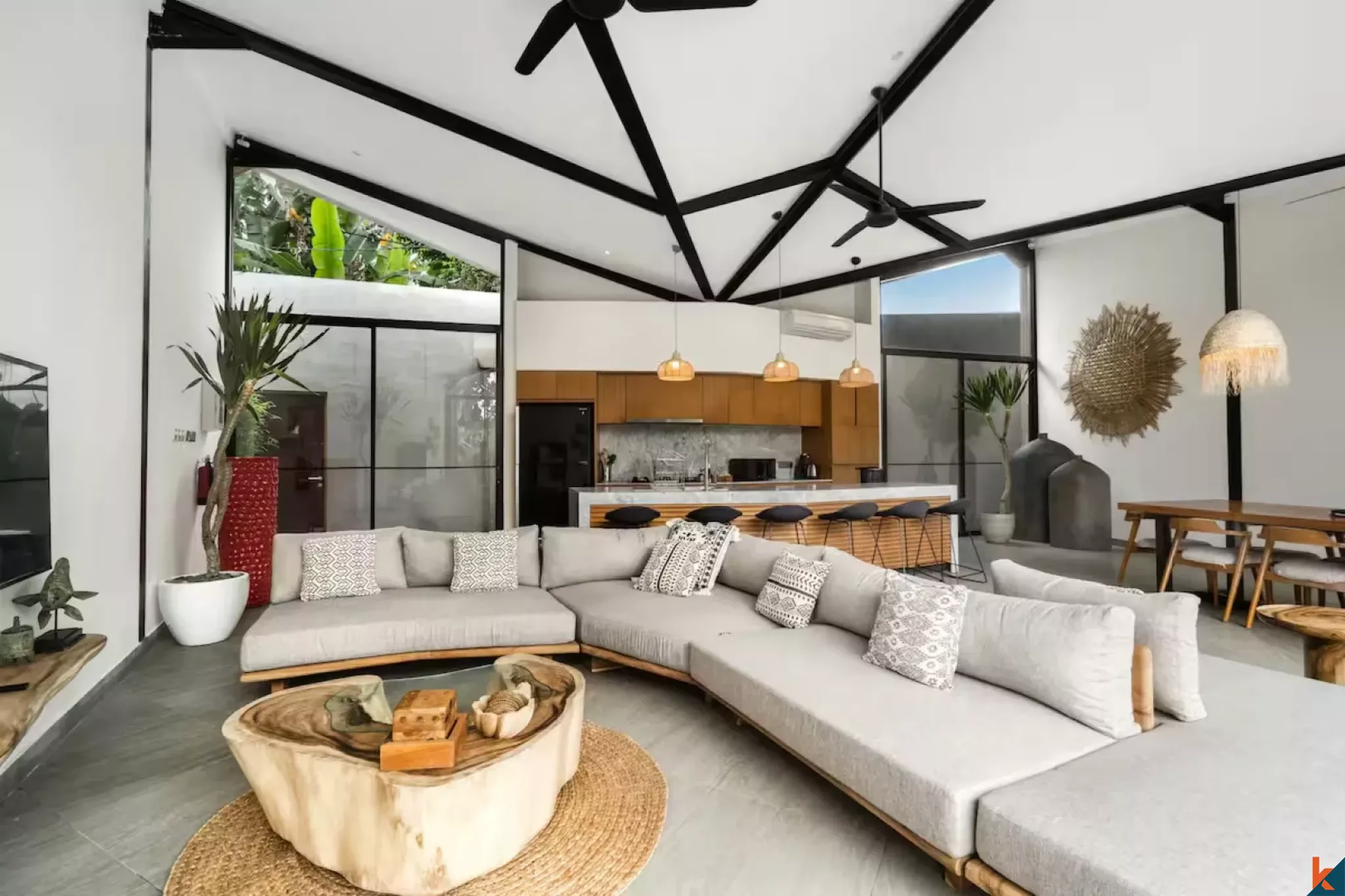 Properti Sewa Berkelas dengan 6 Kamar Tidur dan Pemandangan Hutan di Ubud - Mas