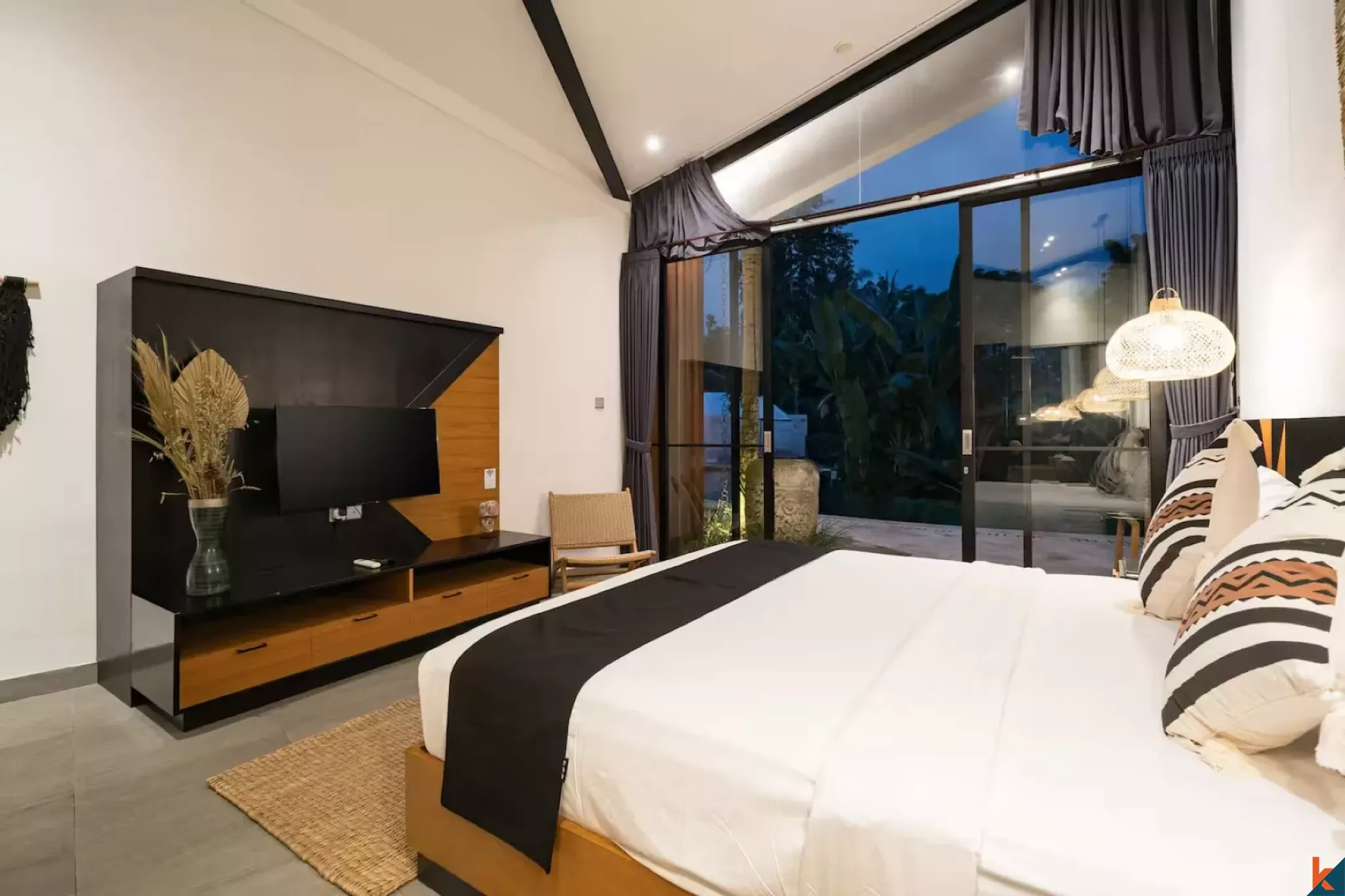 Properti Sewa Berkelas dengan 6 Kamar Tidur dan Pemandangan Hutan di Ubud - Mas