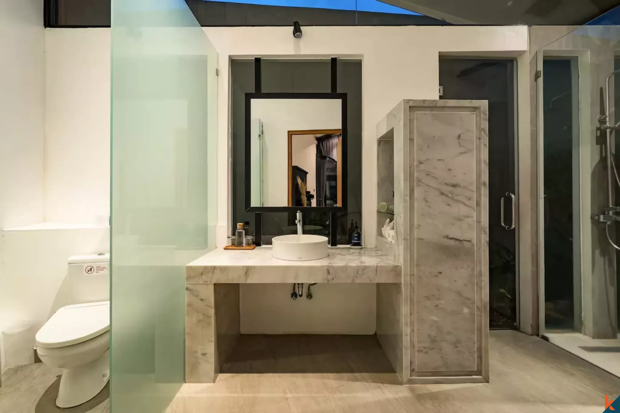 Properti Sewa Berkelas dengan 6 Kamar Tidur dan Pemandangan Hutan di Ubud - Mas