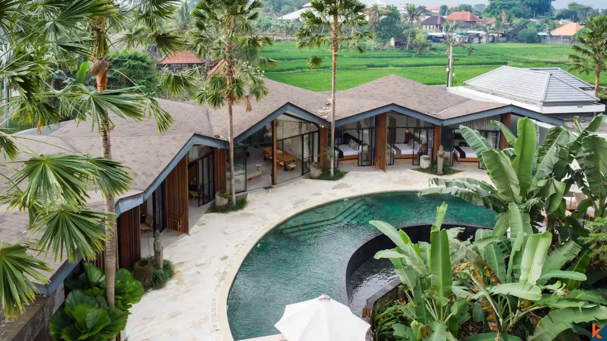 Properti Sewa Berkelas dengan 6 Kamar Tidur dan Pemandangan Hutan di Ubud - Mas