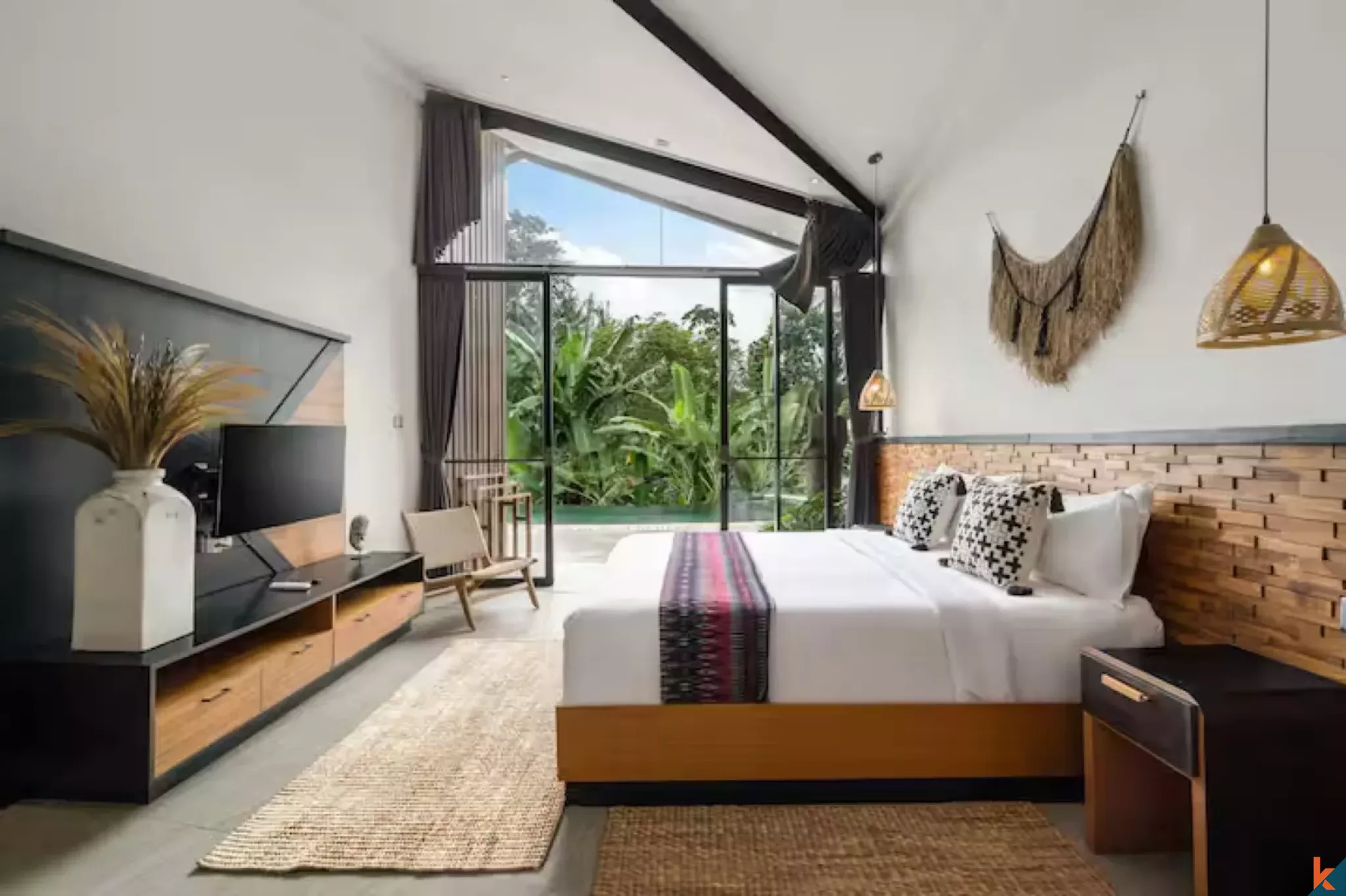 Properti Sewa Berkelas dengan 6 Kamar Tidur dan Pemandangan Hutan di Ubud - Mas