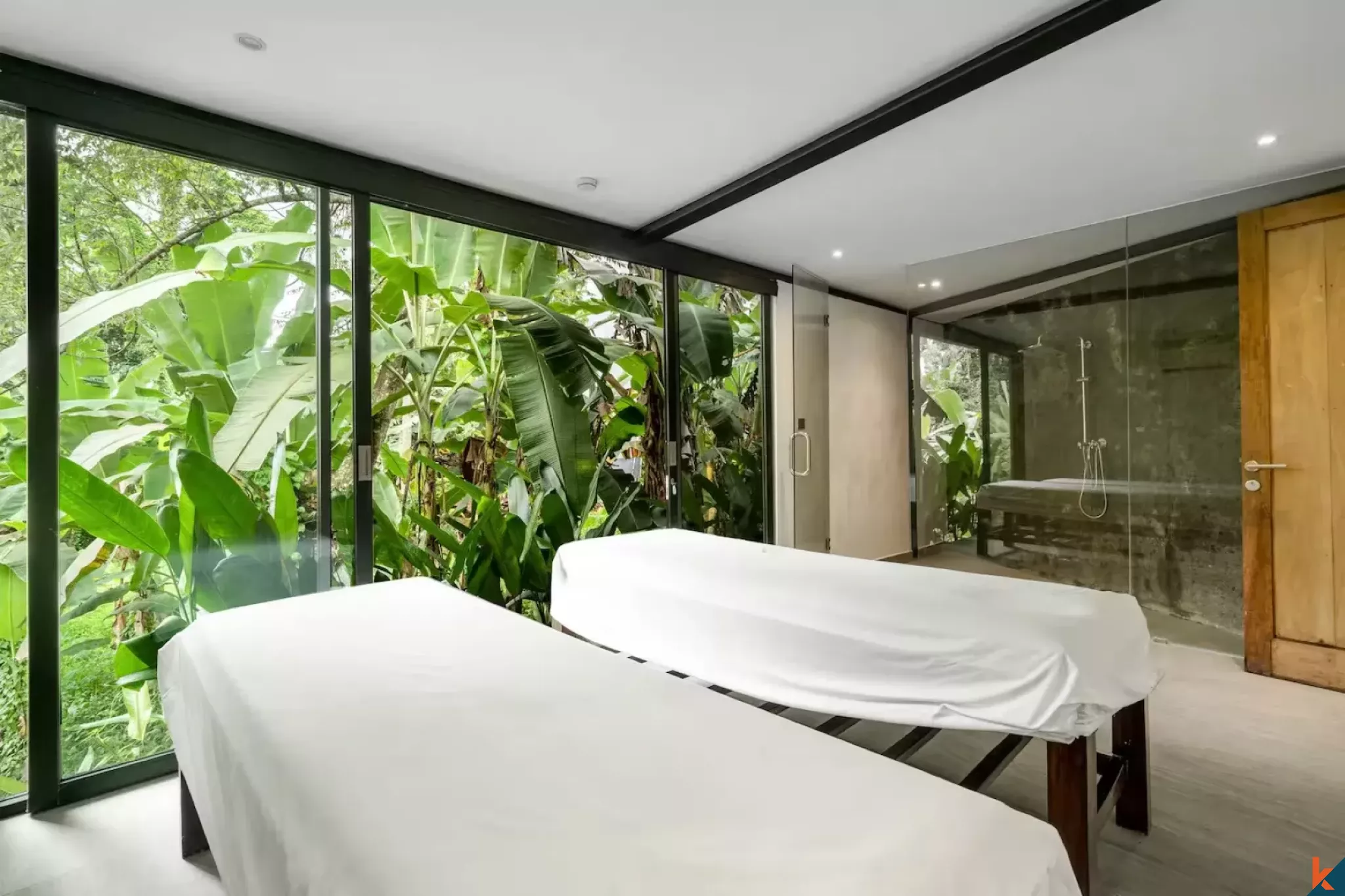 Properti Sewa Berkelas dengan 6 Kamar Tidur dan Pemandangan Hutan di Ubud - Mas