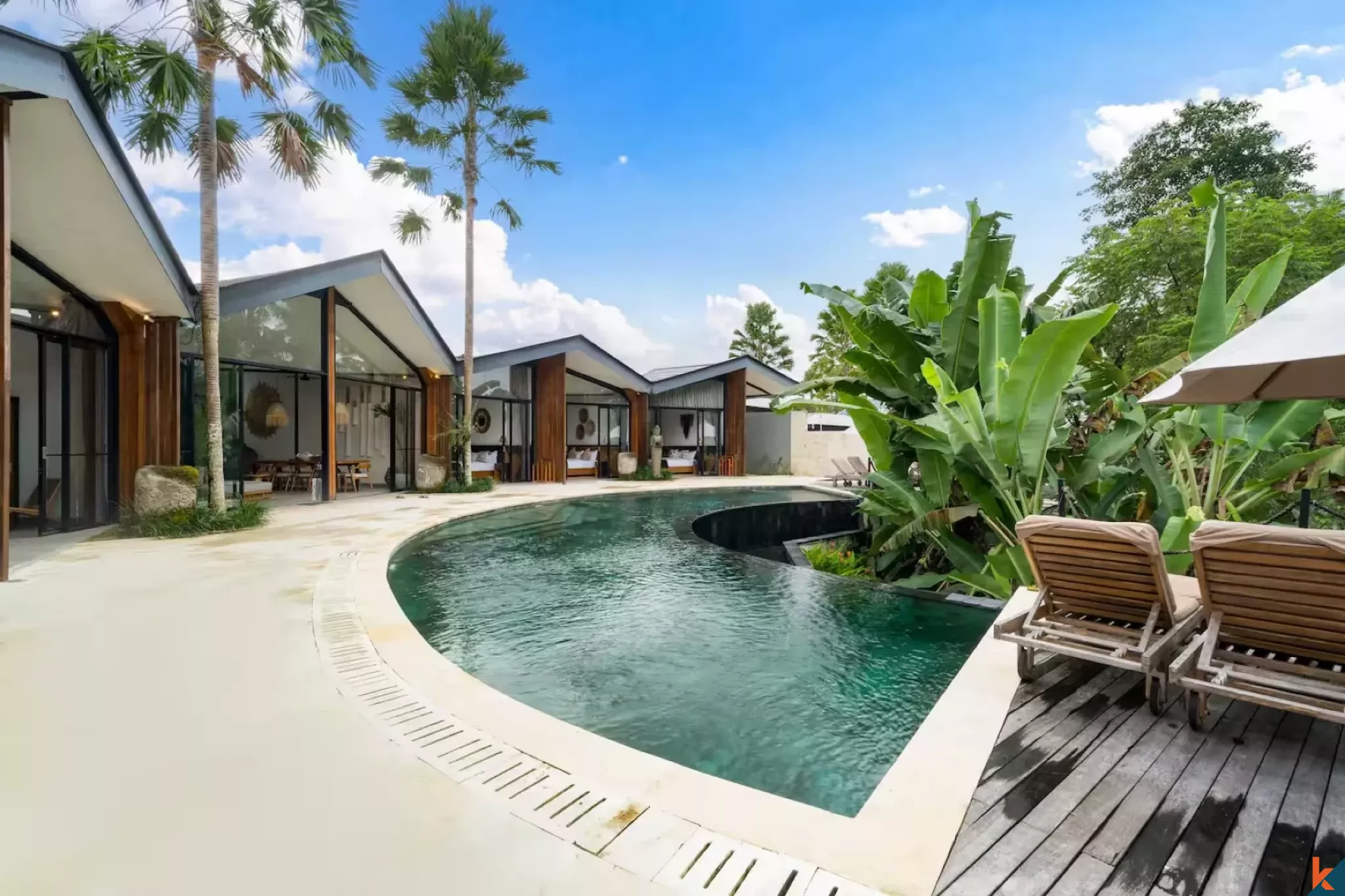 Properti Sewa Berkelas dengan 6 Kamar Tidur dan Pemandangan Hutan di Ubud - Mas