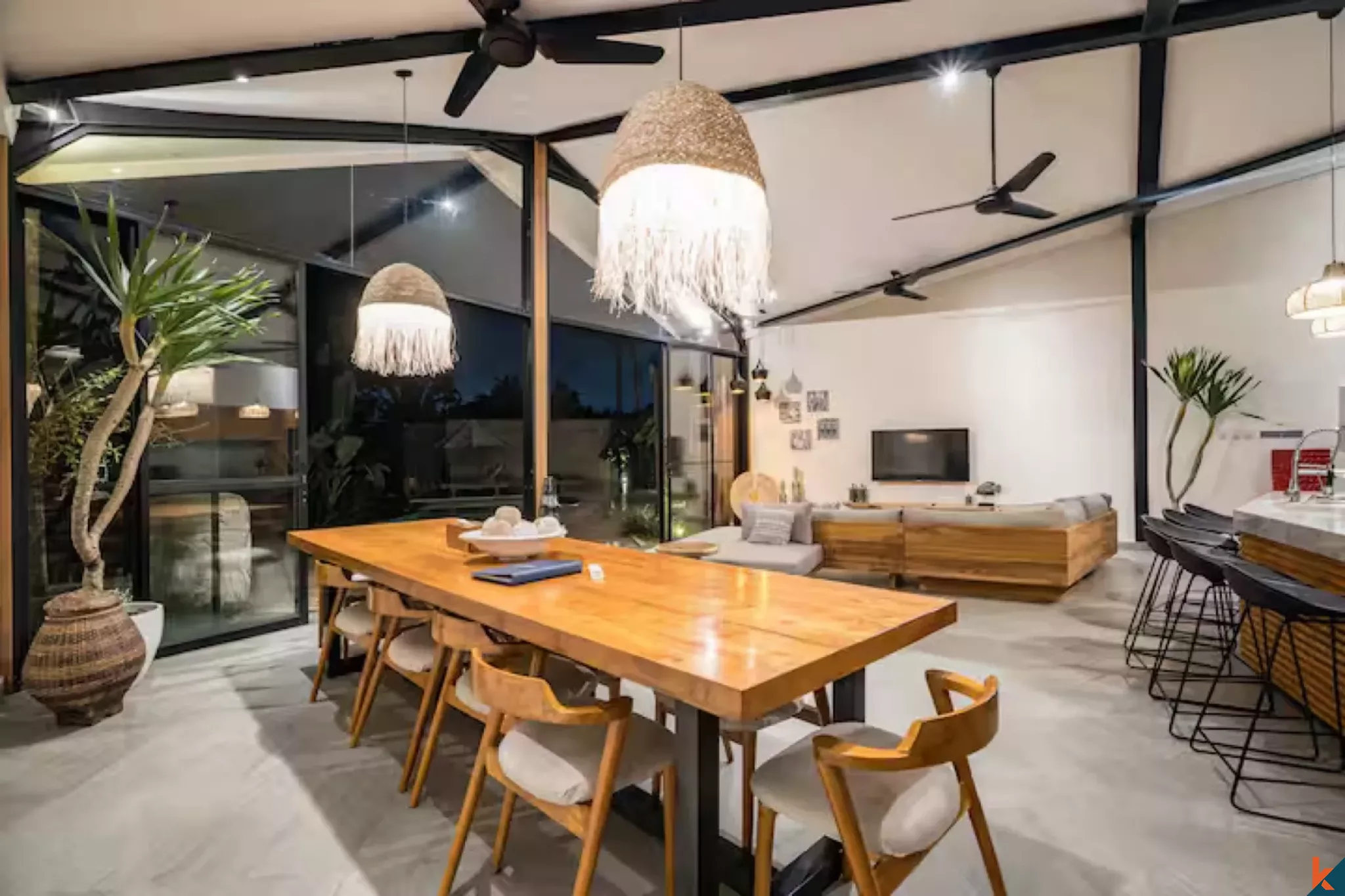 Properti Sewa Berkelas dengan 6 Kamar Tidur dan Pemandangan Hutan di Ubud - Mas