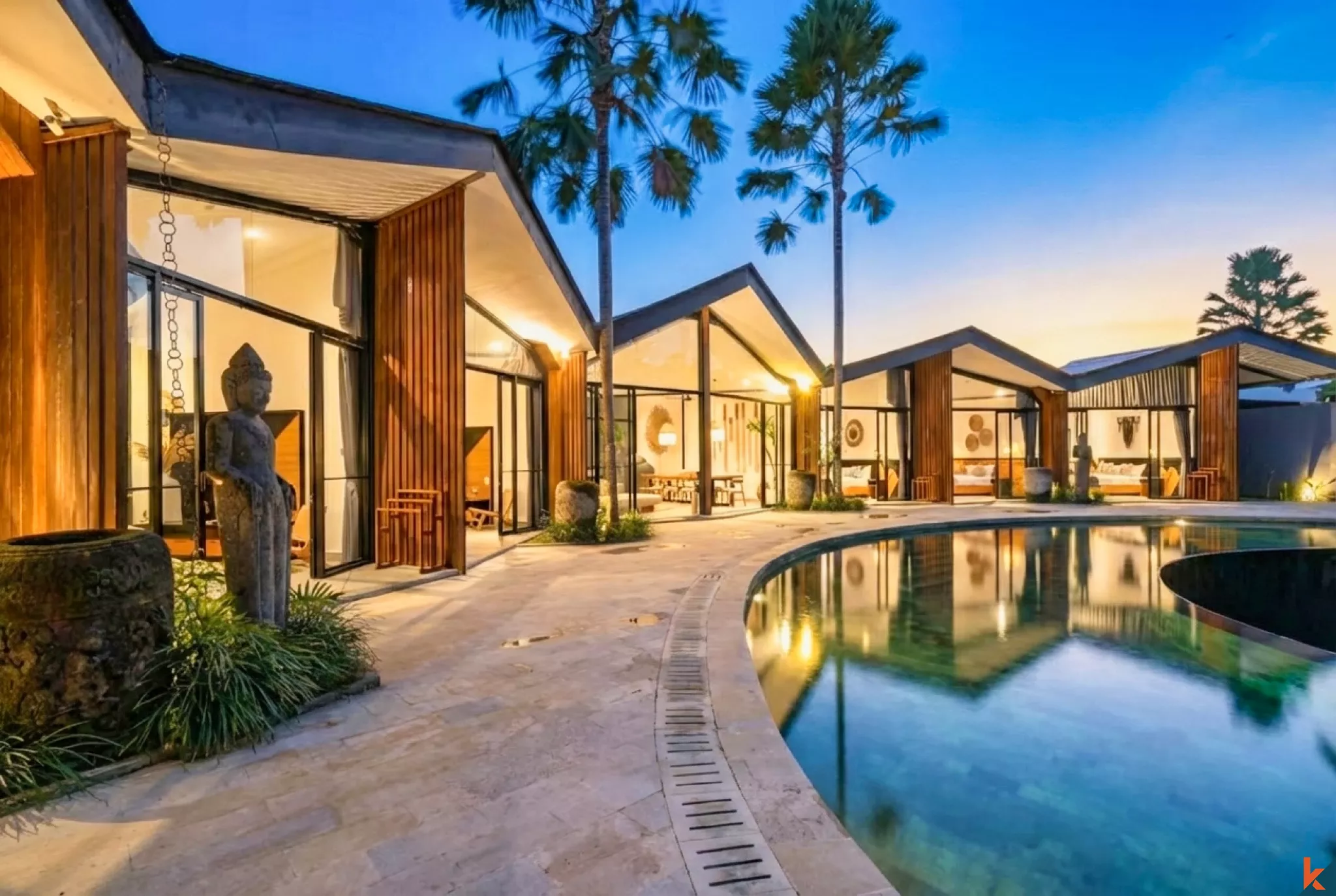 Properti Sewa Berkelas dengan 6 Kamar Tidur dan Pemandangan Hutan di Ubud - Mas