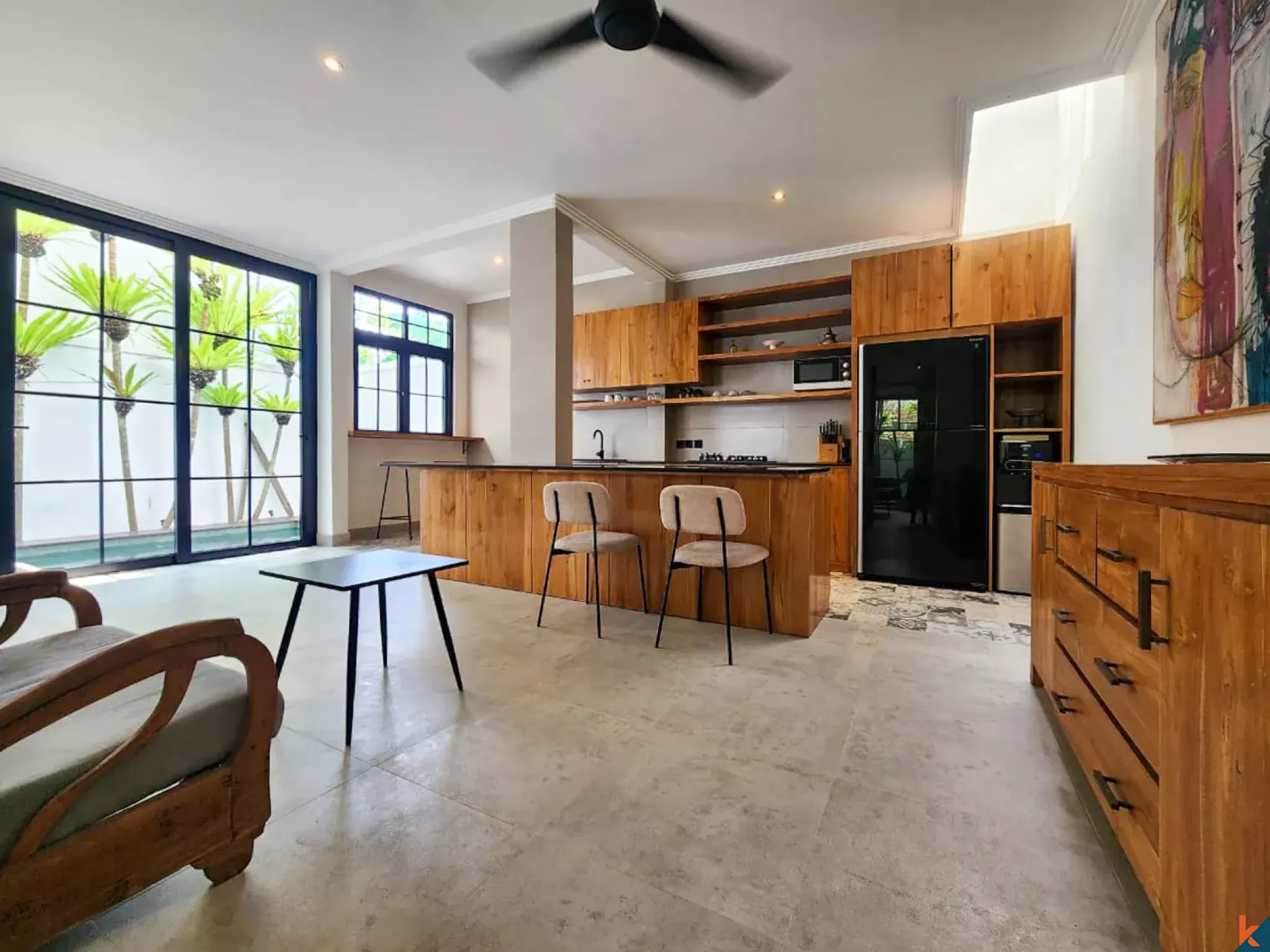 Villa Townhouse Modern Tiga Kamar Tidur Dijual di Seminyak