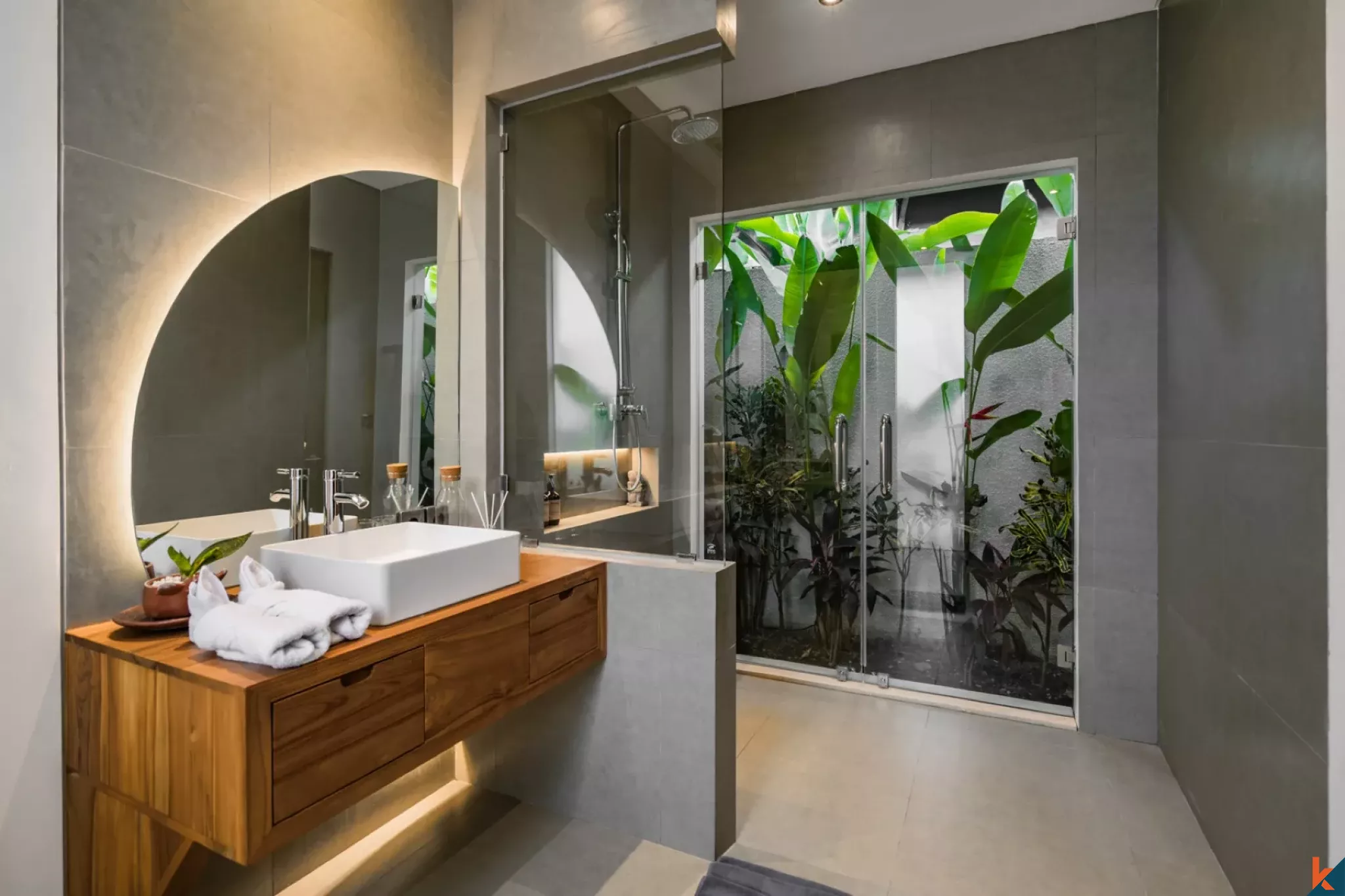 Modern and Exquisite Three Bedroom Investment Leasehold Property in Ubud - Singakerta