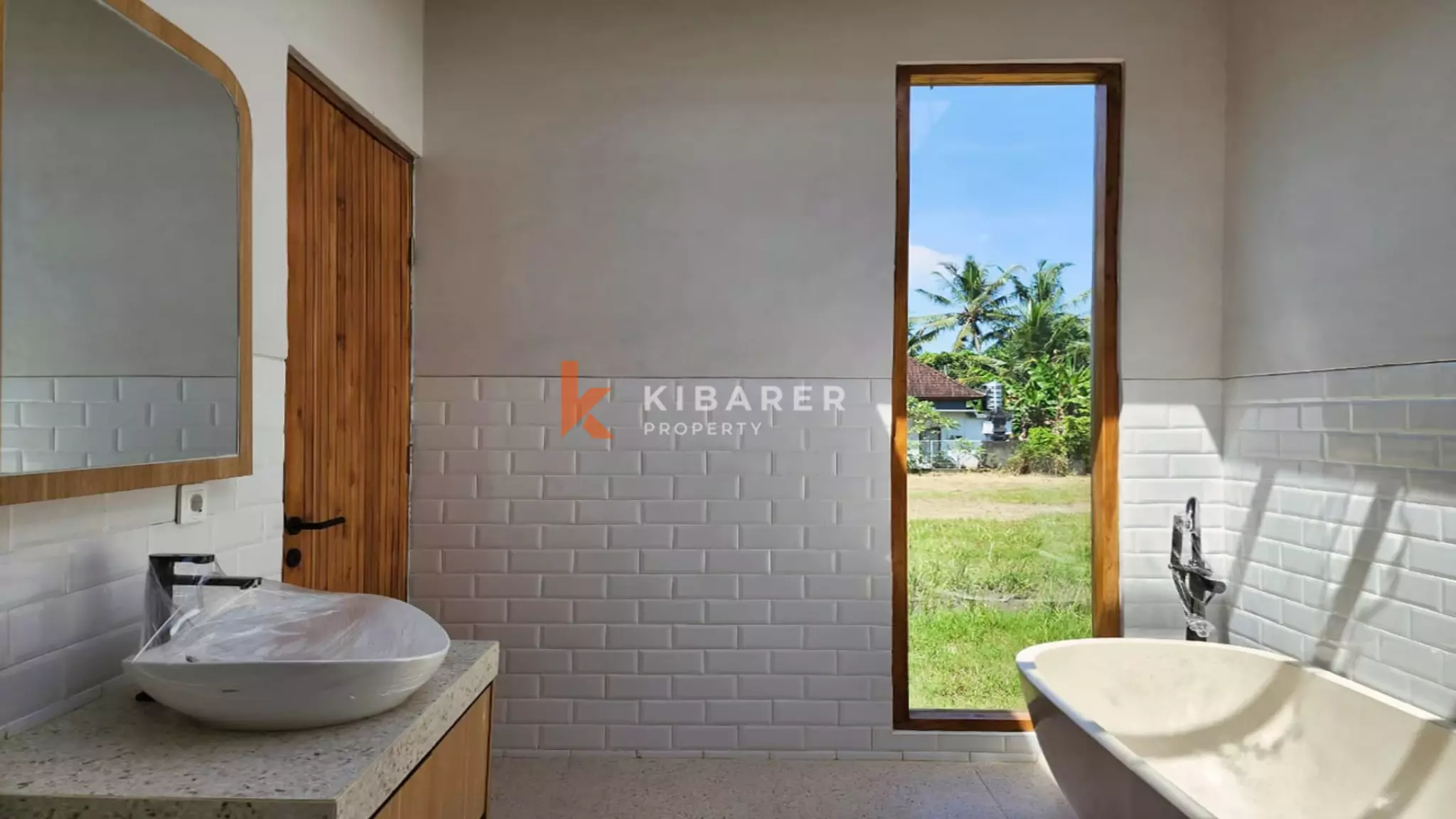 Tropical Hideaway – Chic Two-Bedroom Villa Perfectly Located in Ubud