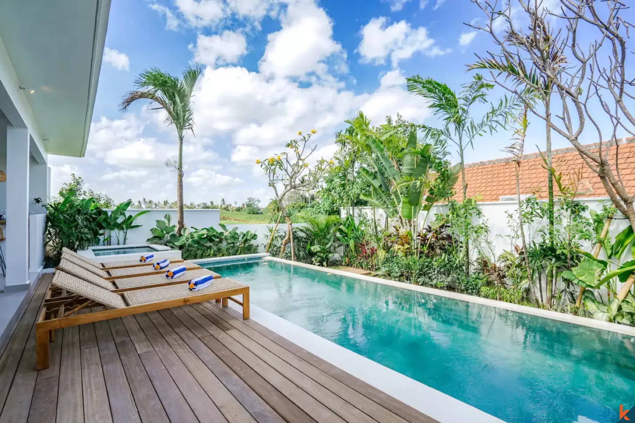 Elegant Two Bedroom Private Villa for Lease Walking Distance to Seseh Beach