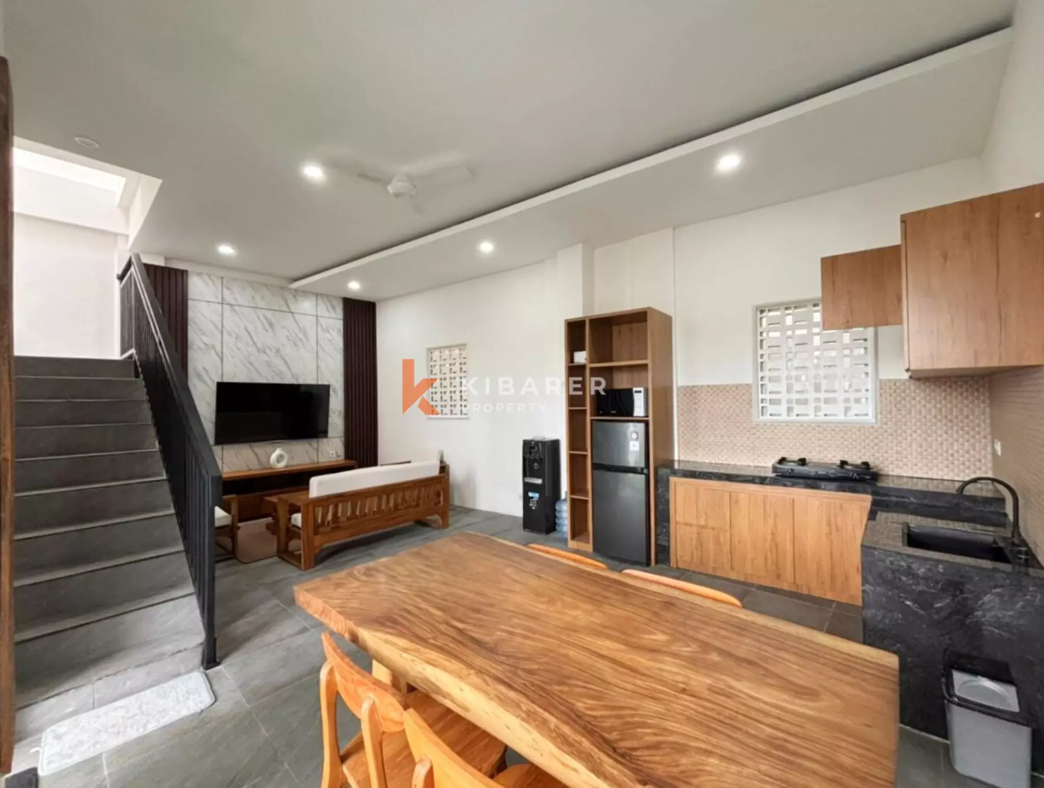 Vila Tamu Tertutup Tiga Kamar Tidur Baru di Munggu