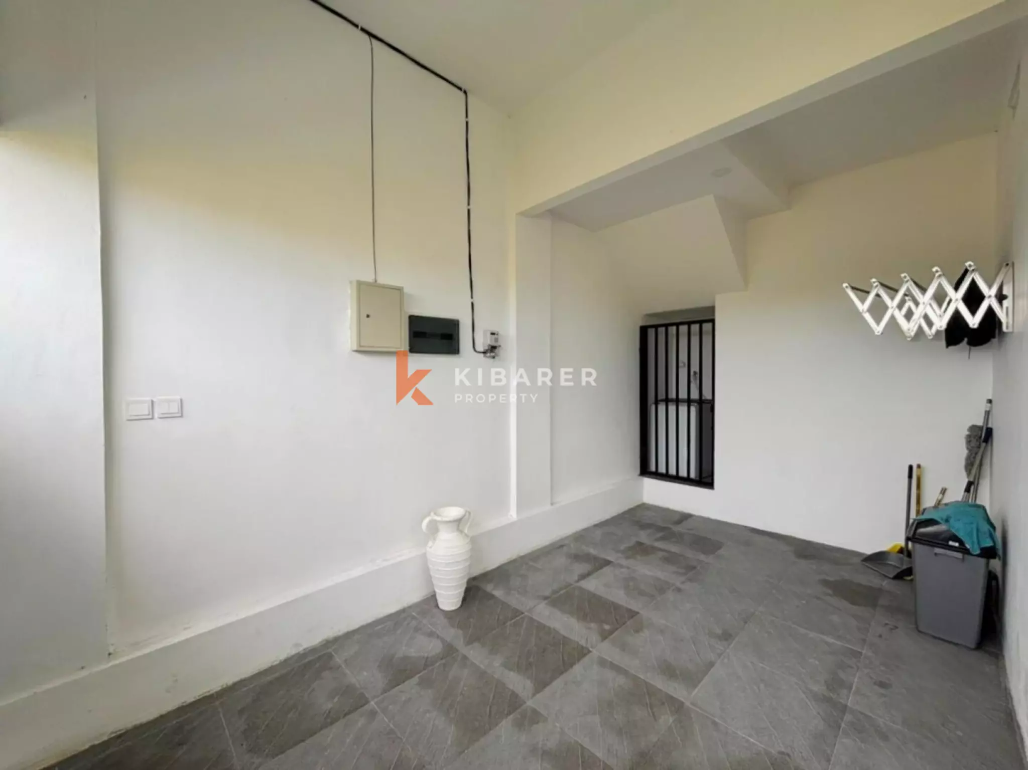 Vila Tamu Tertutup Tiga Kamar Tidur Baru di Munggu