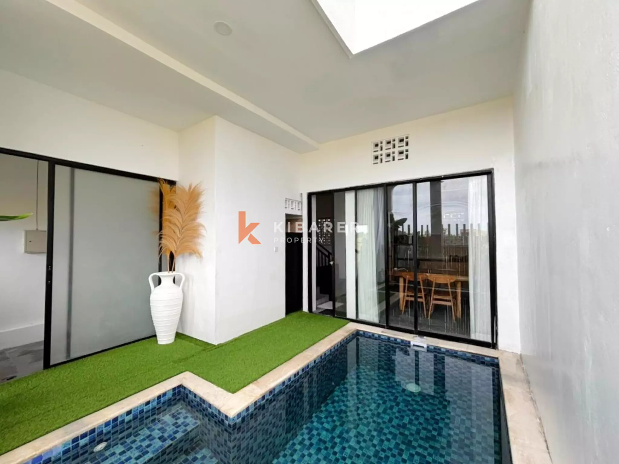 Vila Tamu Tertutup Tiga Kamar Tidur Baru di Munggu