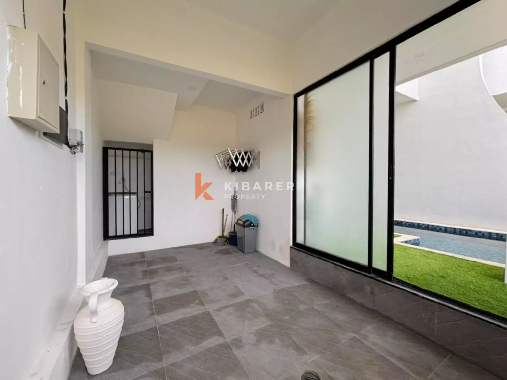 Vila Tamu Tertutup Tiga Kamar Tidur Baru di Munggu