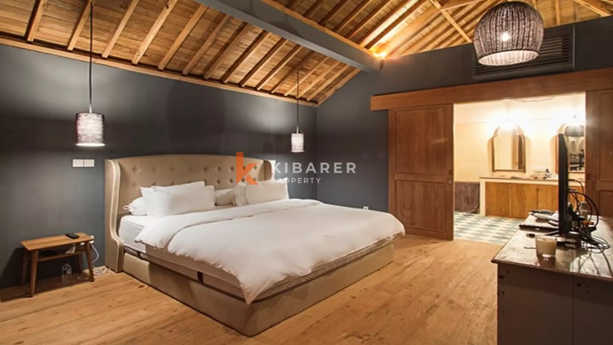 Charmante villa de cinq chambres avec jardin à louer à Canggu