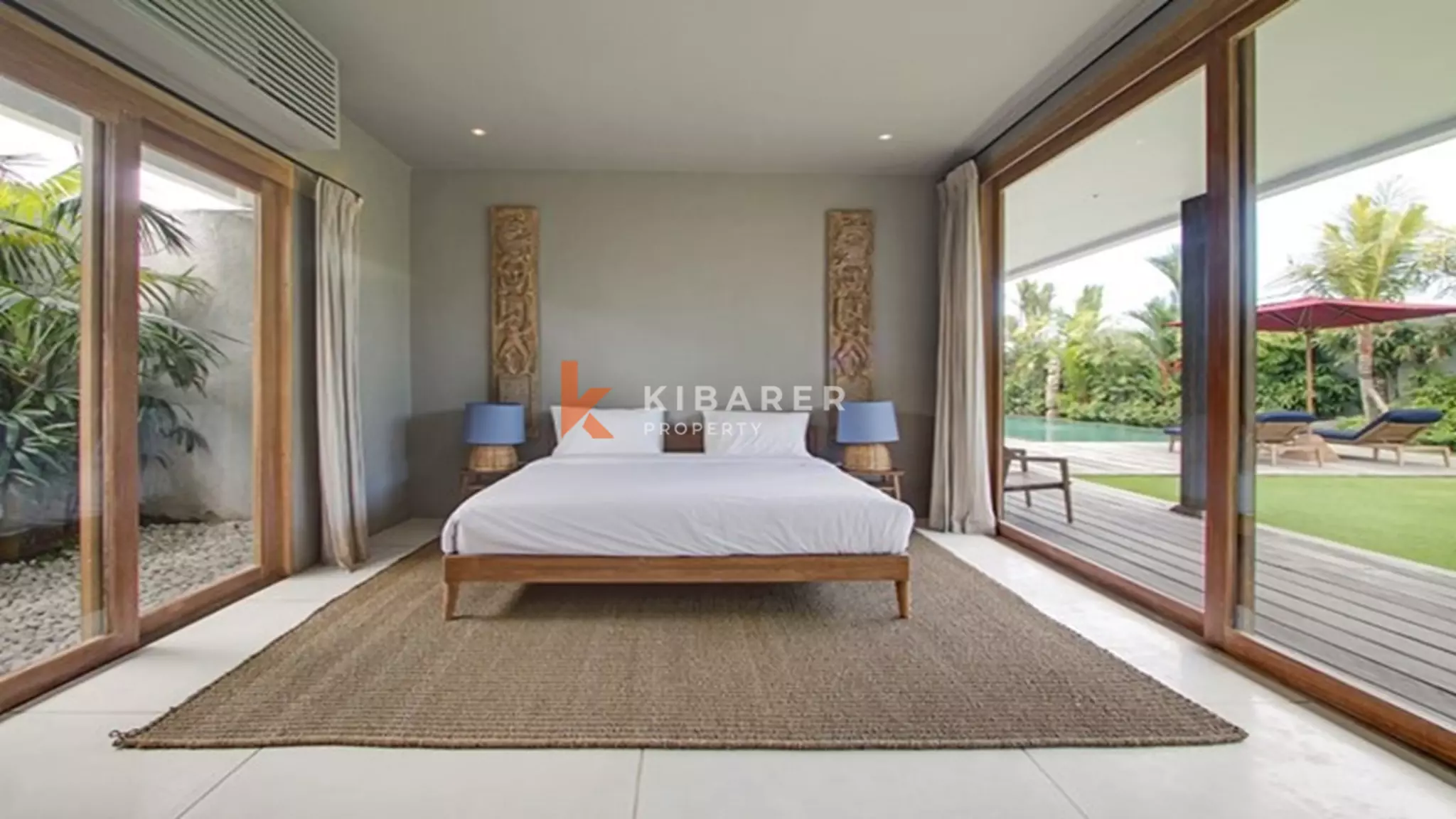 Charmante villa de cinq chambres avec jardin à louer à Canggu