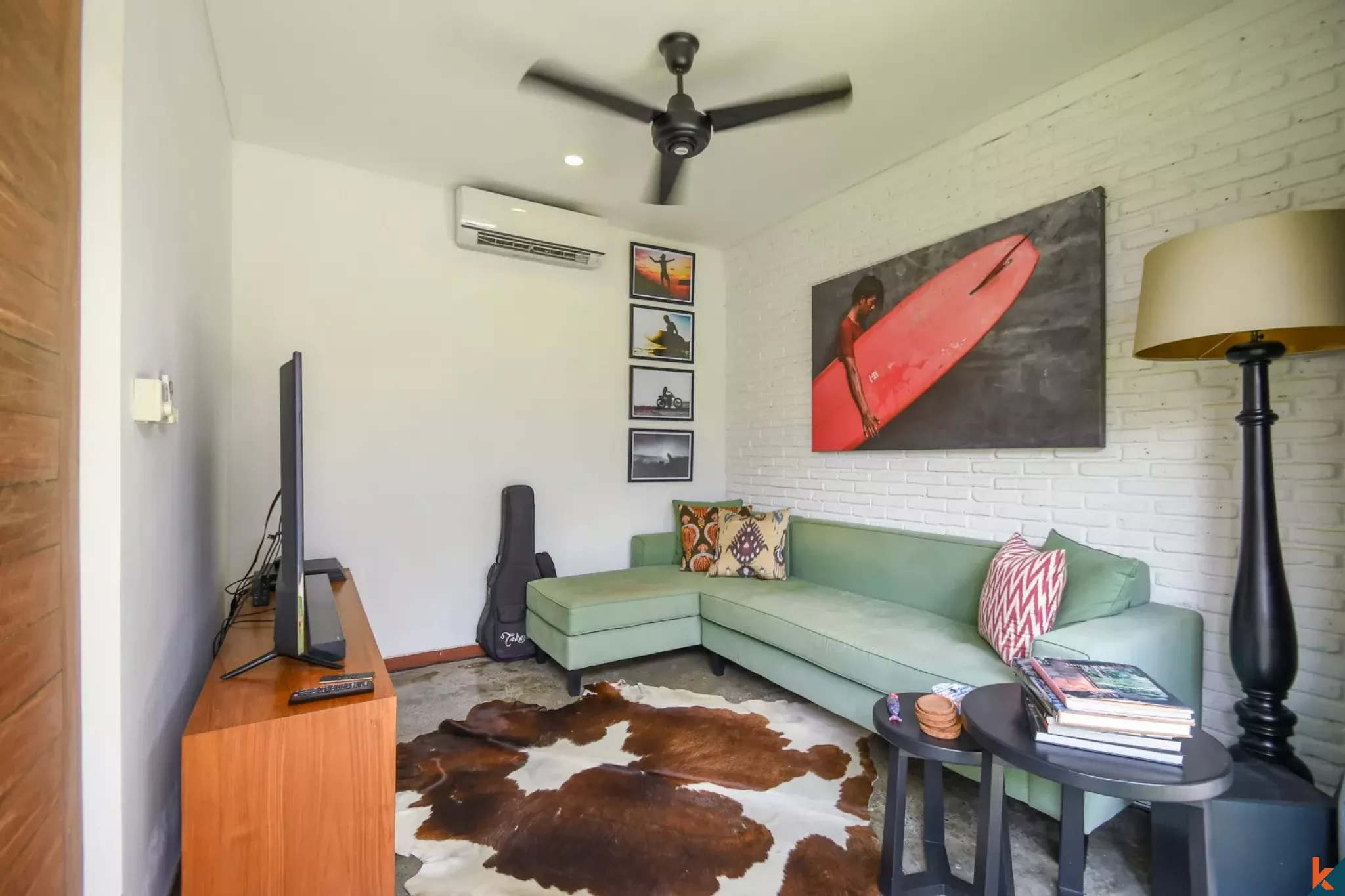 Vila Indah dengan Empat Kamar Tidur dan Hak Sewa di Echo Beach yang Modis