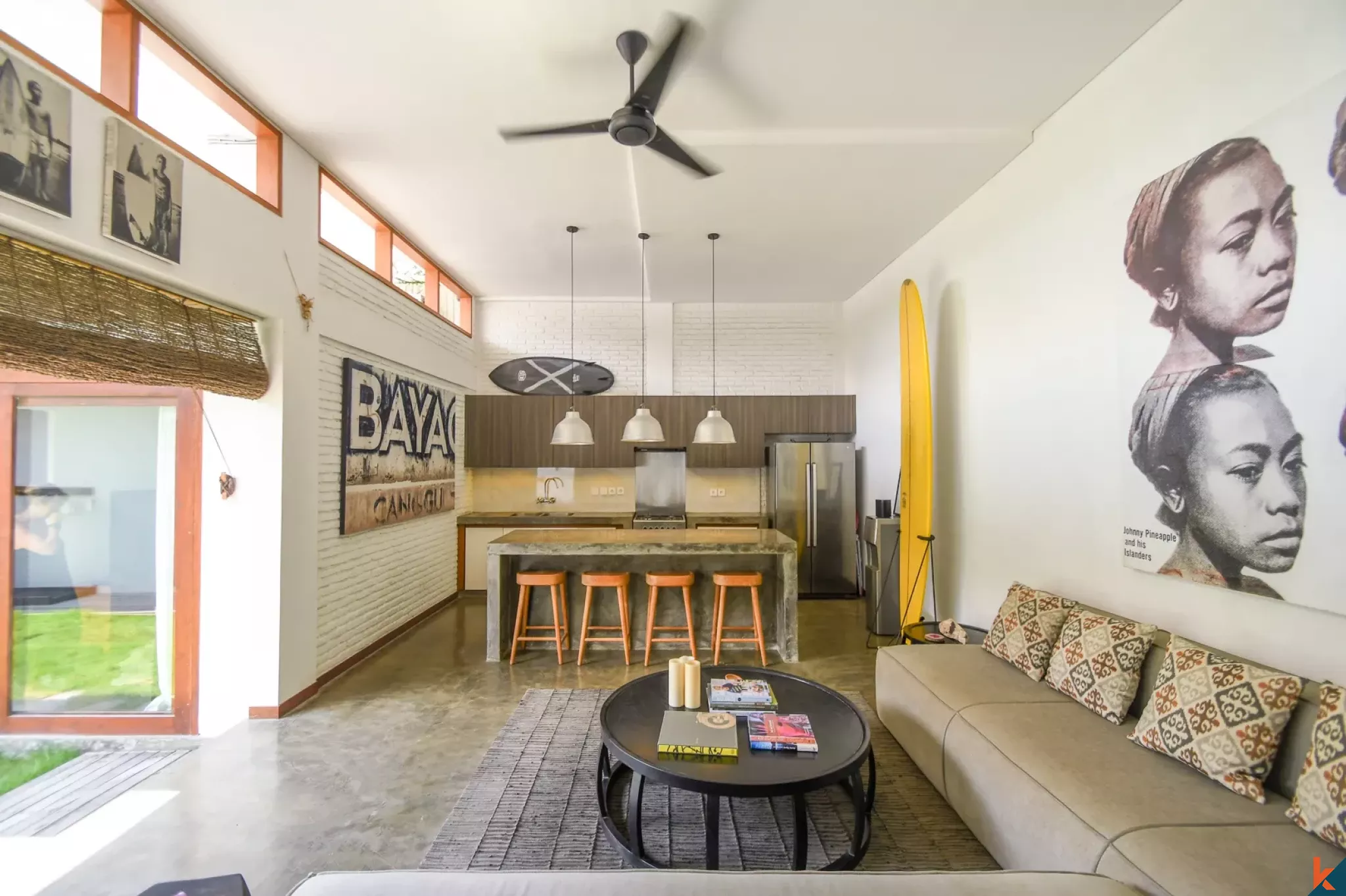 Vila Indah dengan Empat Kamar Tidur dan Hak Sewa di Echo Beach yang Modis