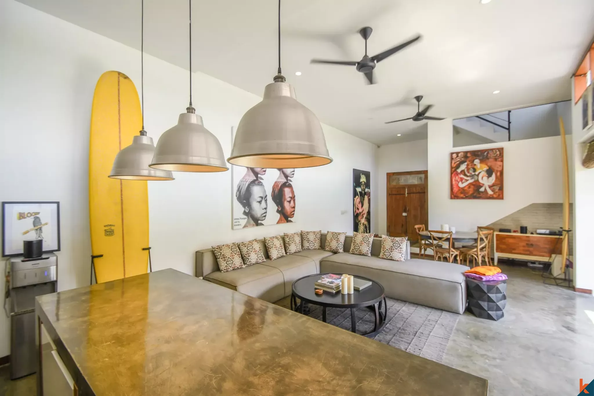 Vila Indah dengan Empat Kamar Tidur dan Hak Sewa di Echo Beach yang Modis