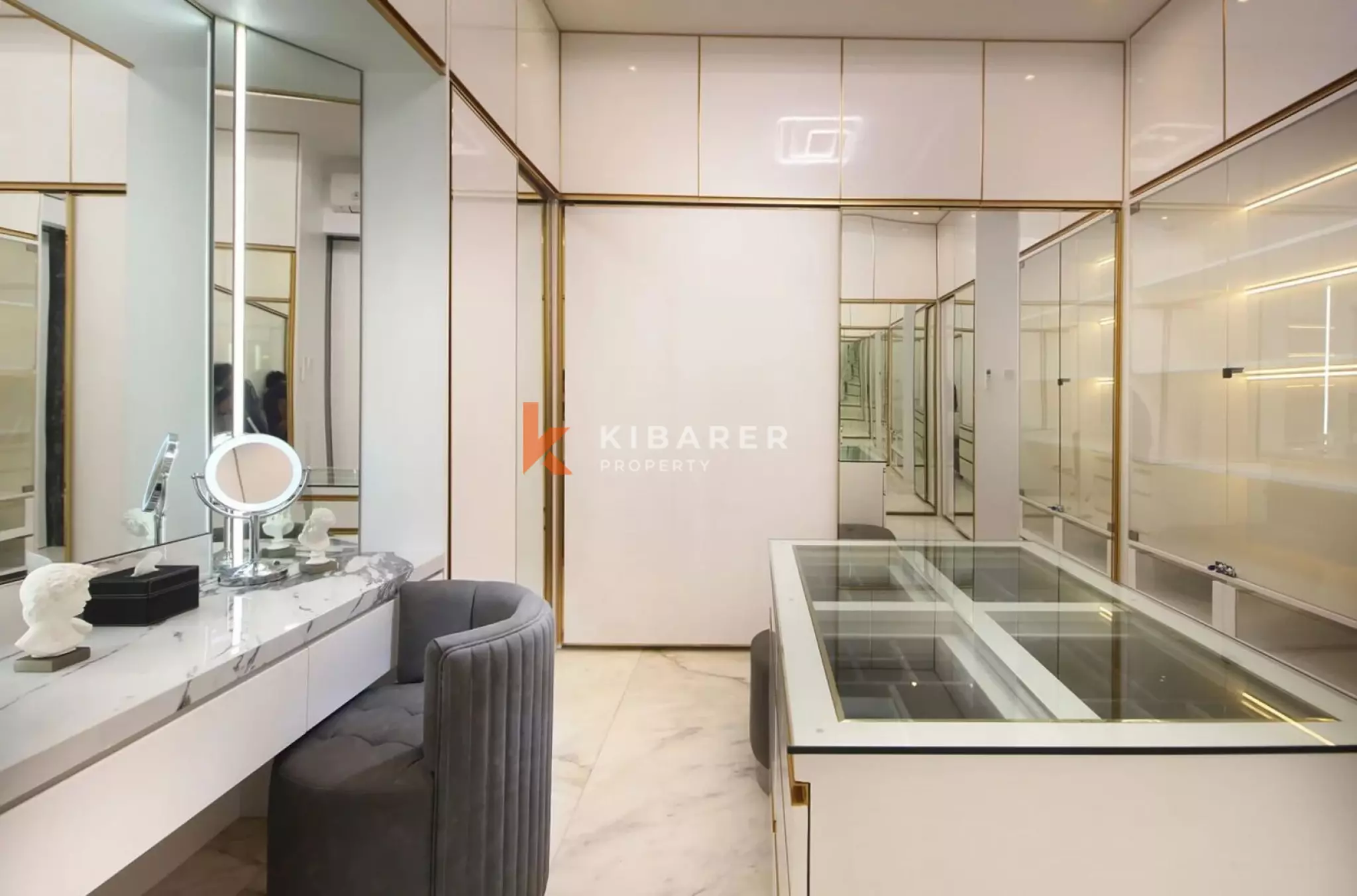 Vila Mewah Empat Kamar Tidur di Sukawati – Dekat Pusat Ubud