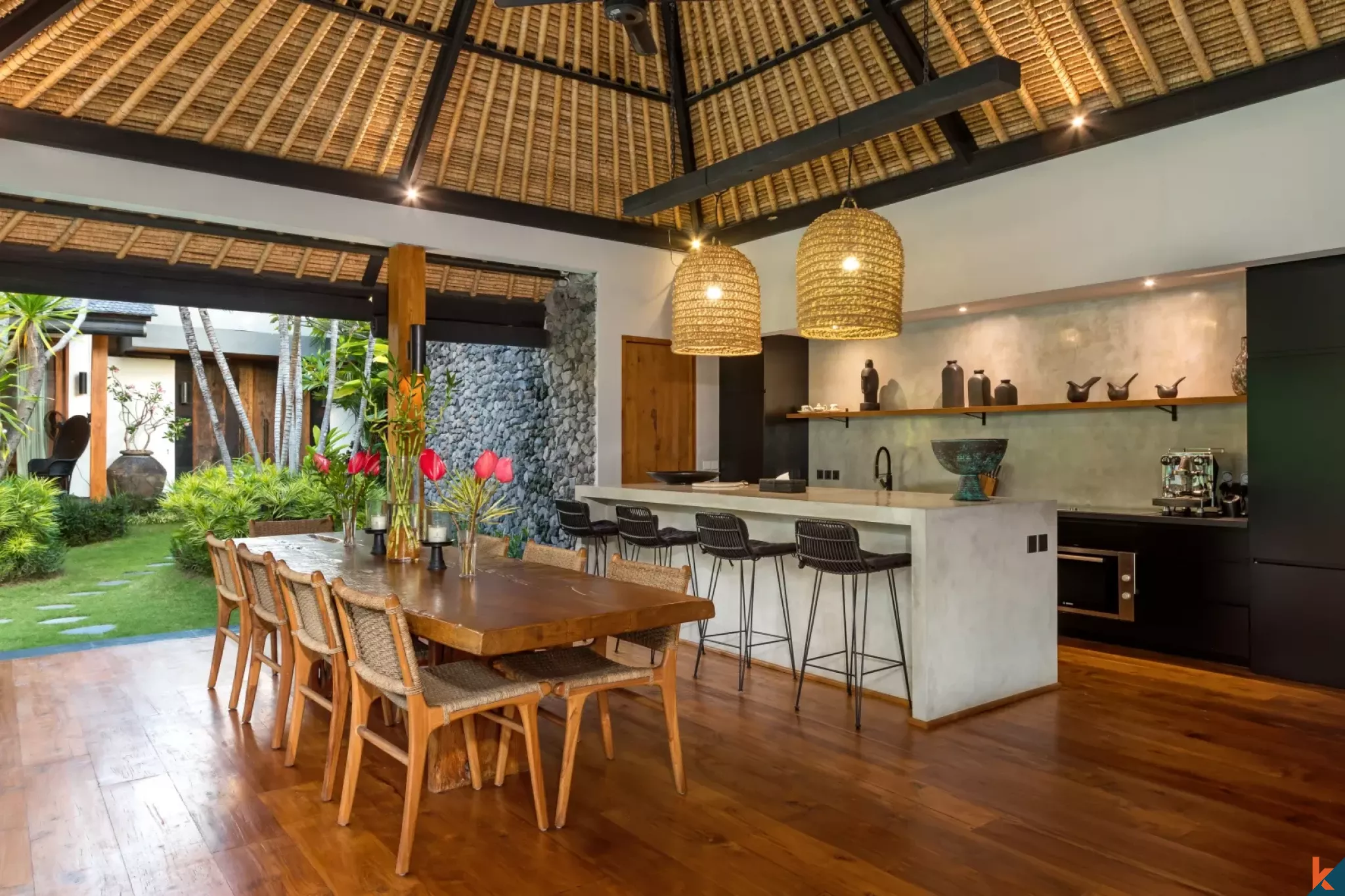 High Quality Leasehold Real Estate in the Heart of Seminyak